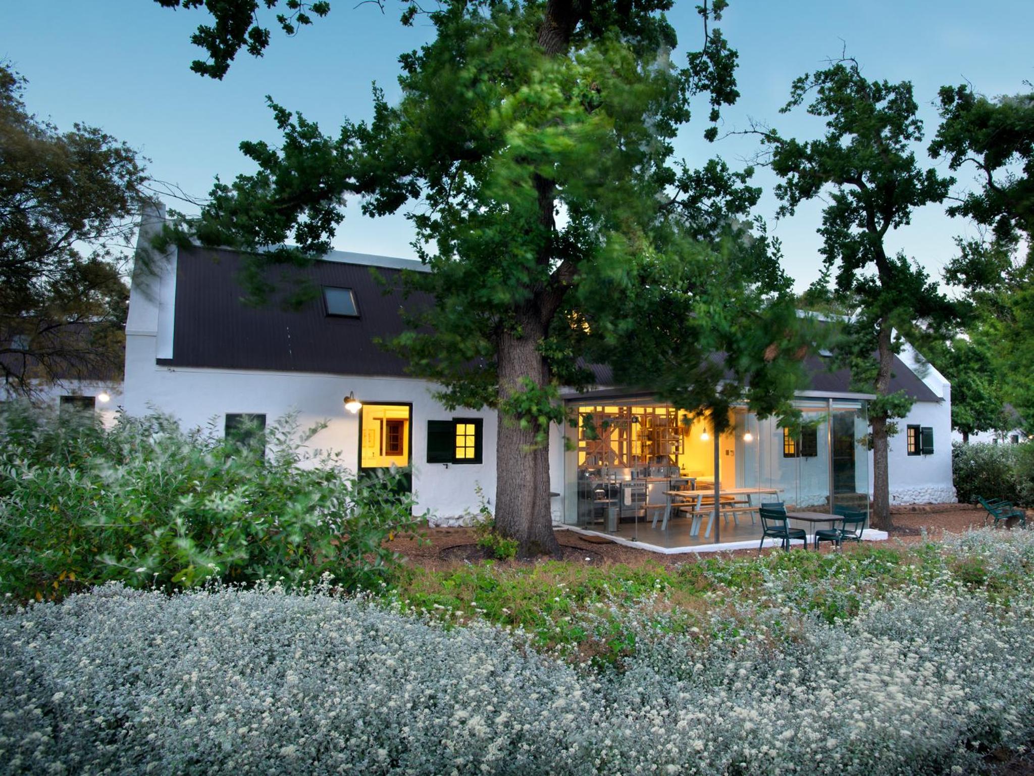 Two-Bedroom Cottage - Photo 8