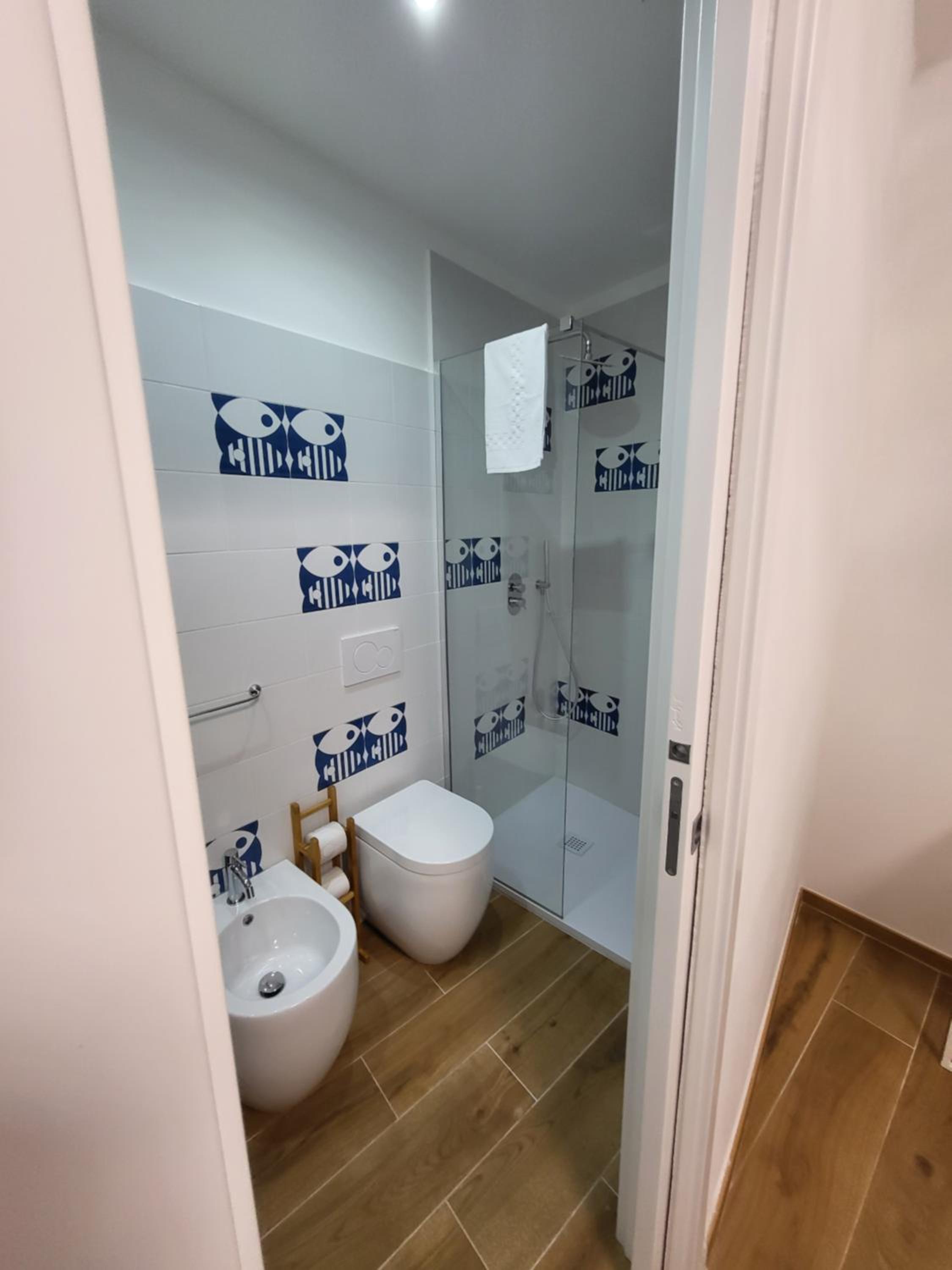 Deluxe Room - Photo 12
