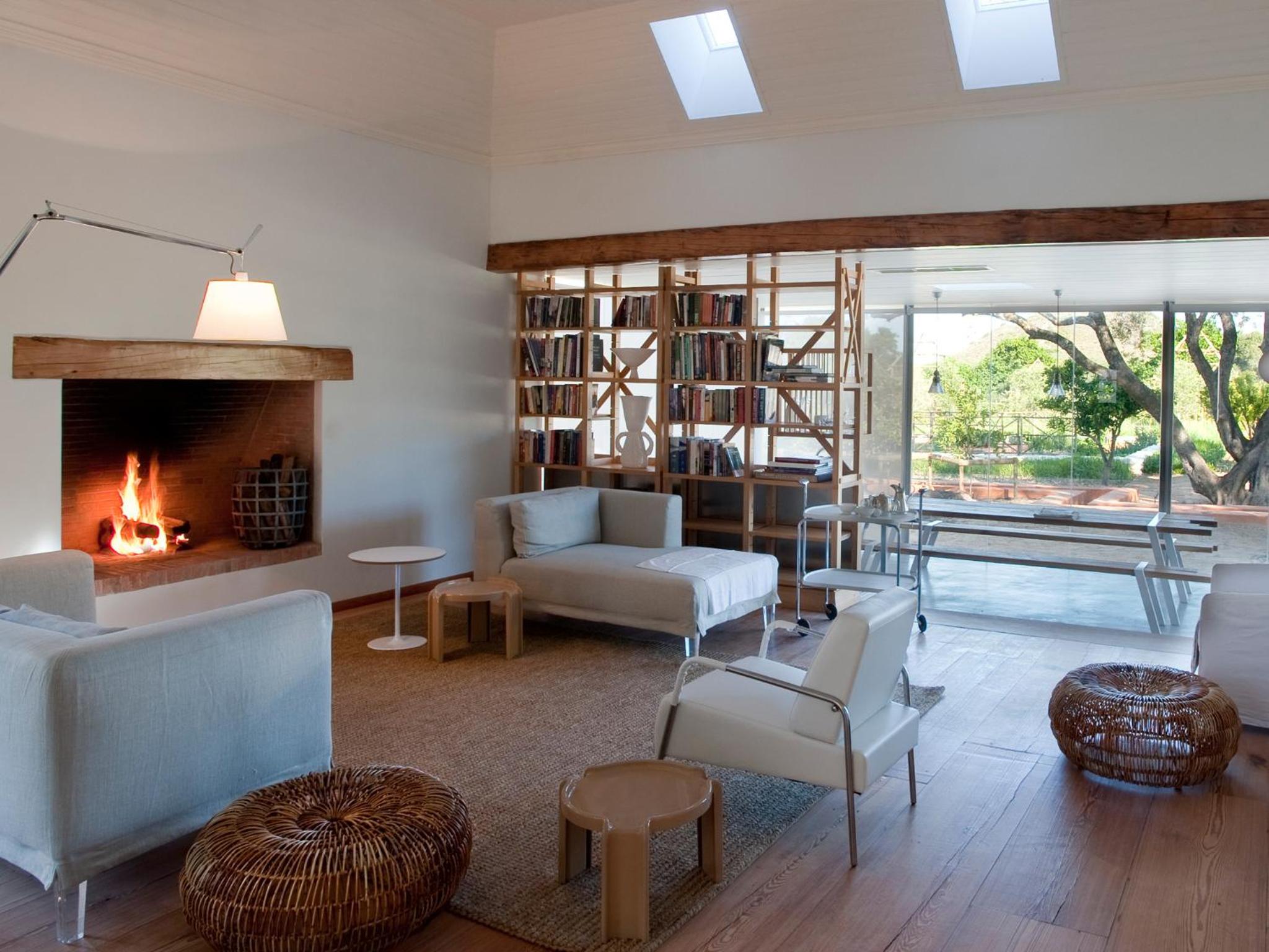 Two-Bedroom Cottage - Photo 3