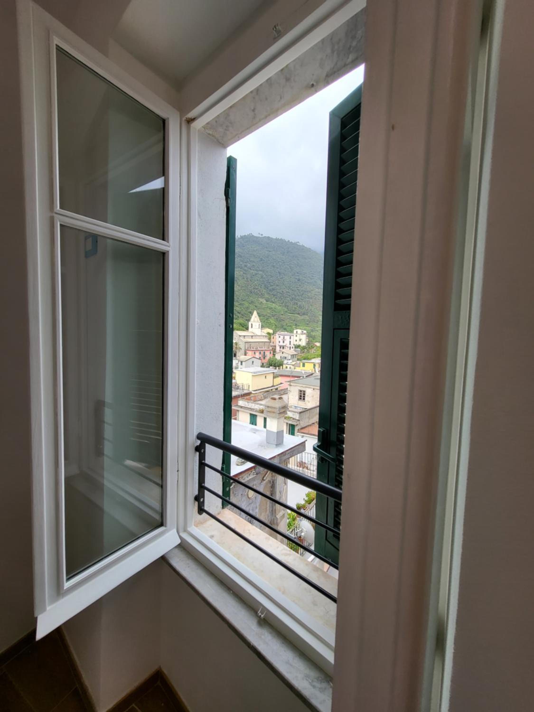 Deluxe Room - Photo 10