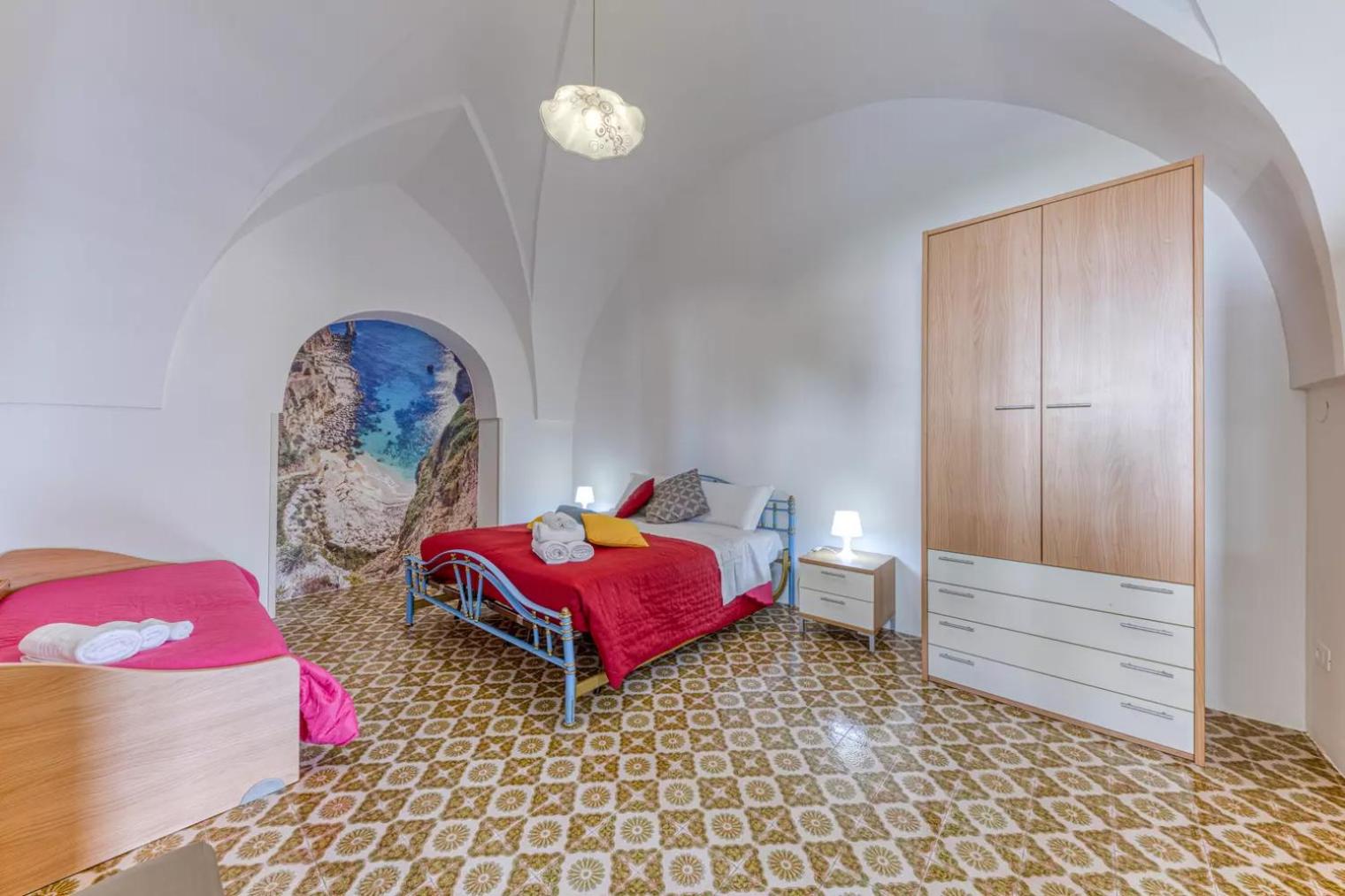 Apartment with Sea View - Photo 6