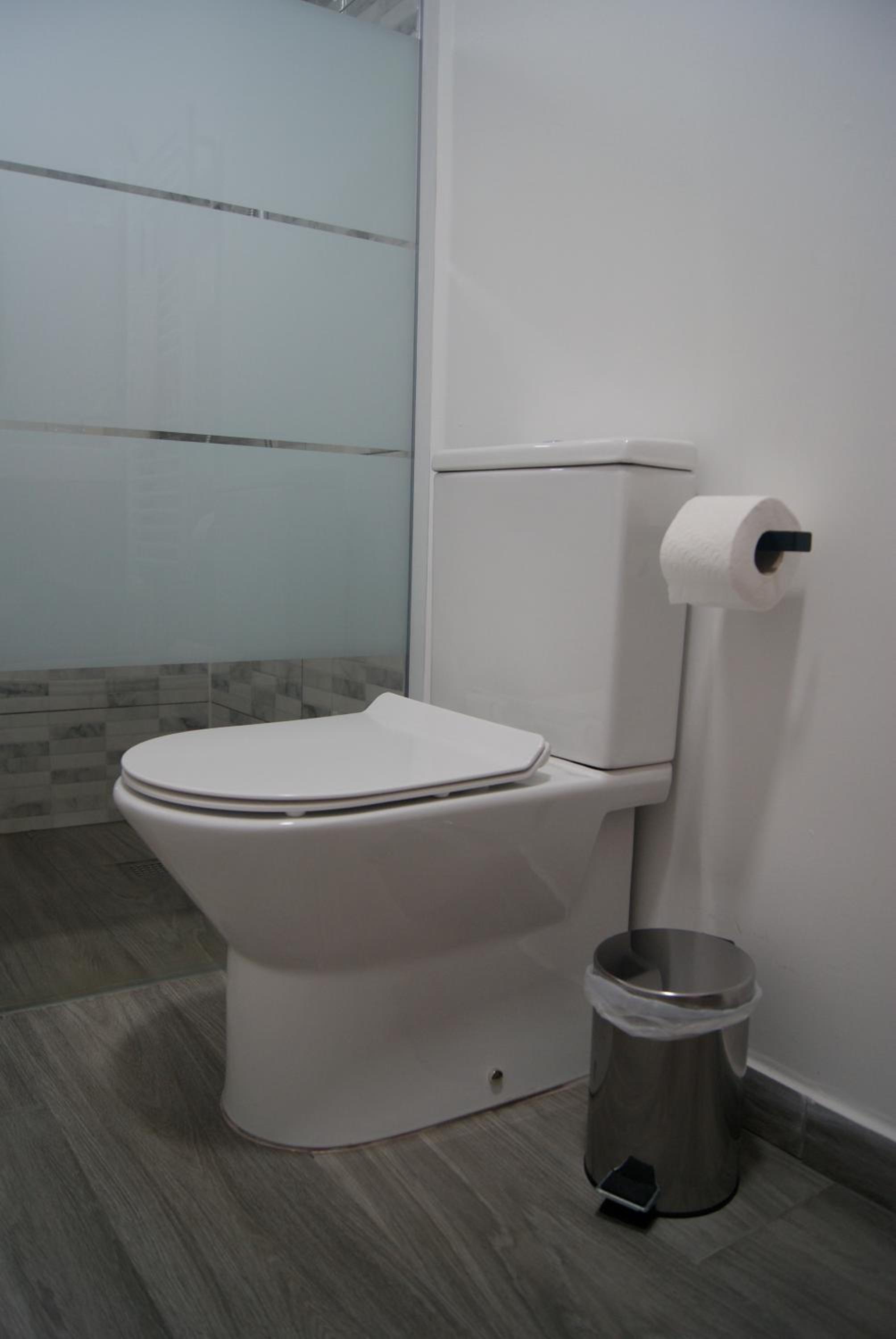 Two-Bedroom House - Photo 11