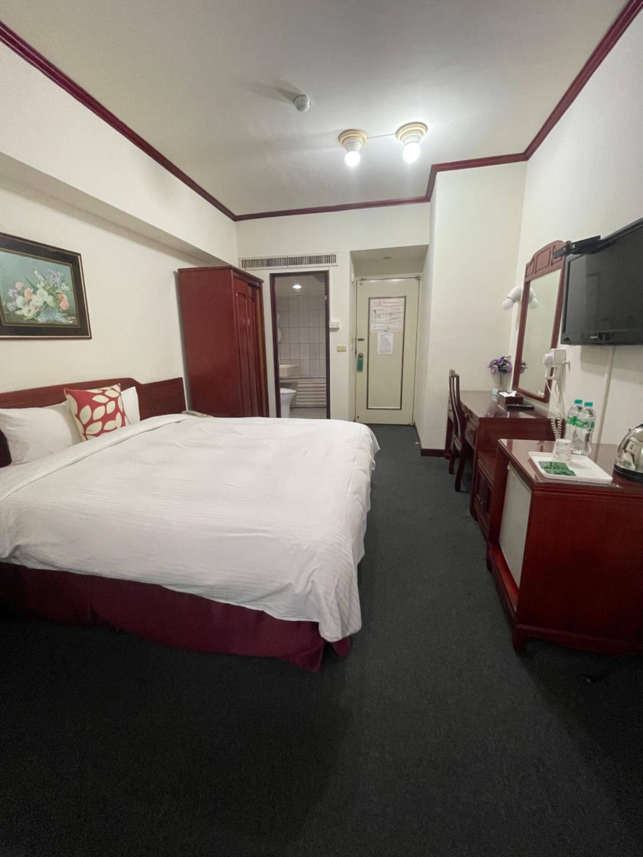 Economy Double Room photo 1