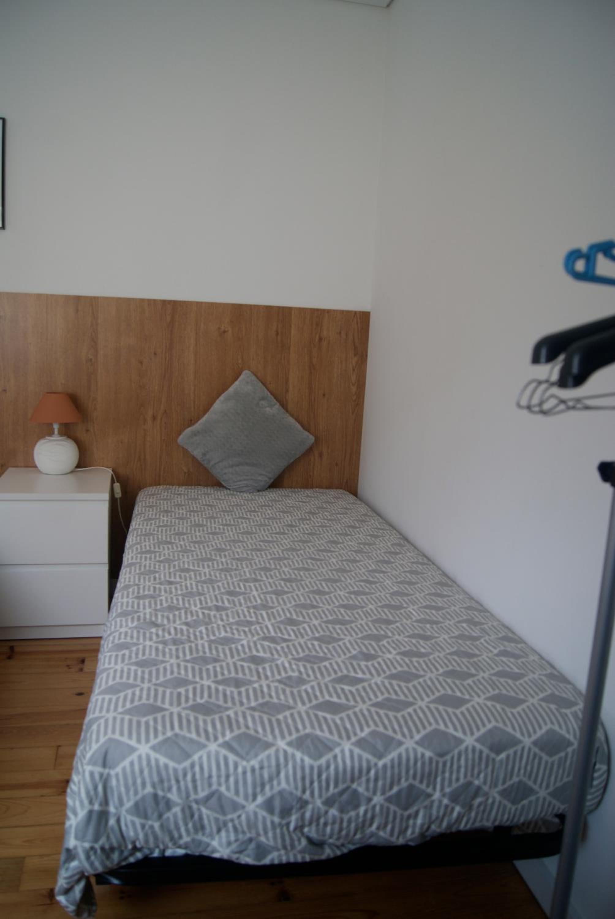 Two-Bedroom House - Photo 16