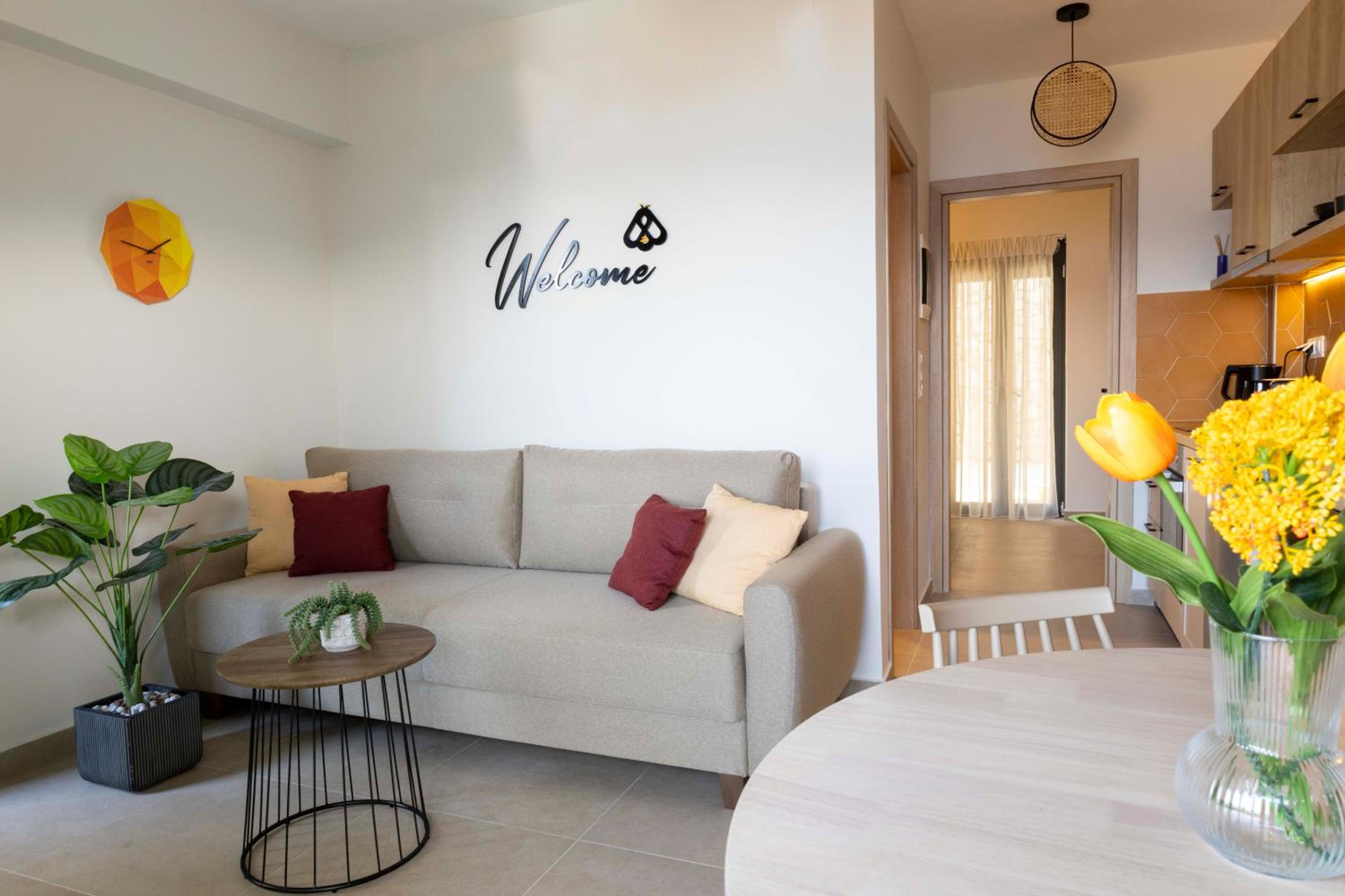 Deluxe Suite with Sea View photo 2