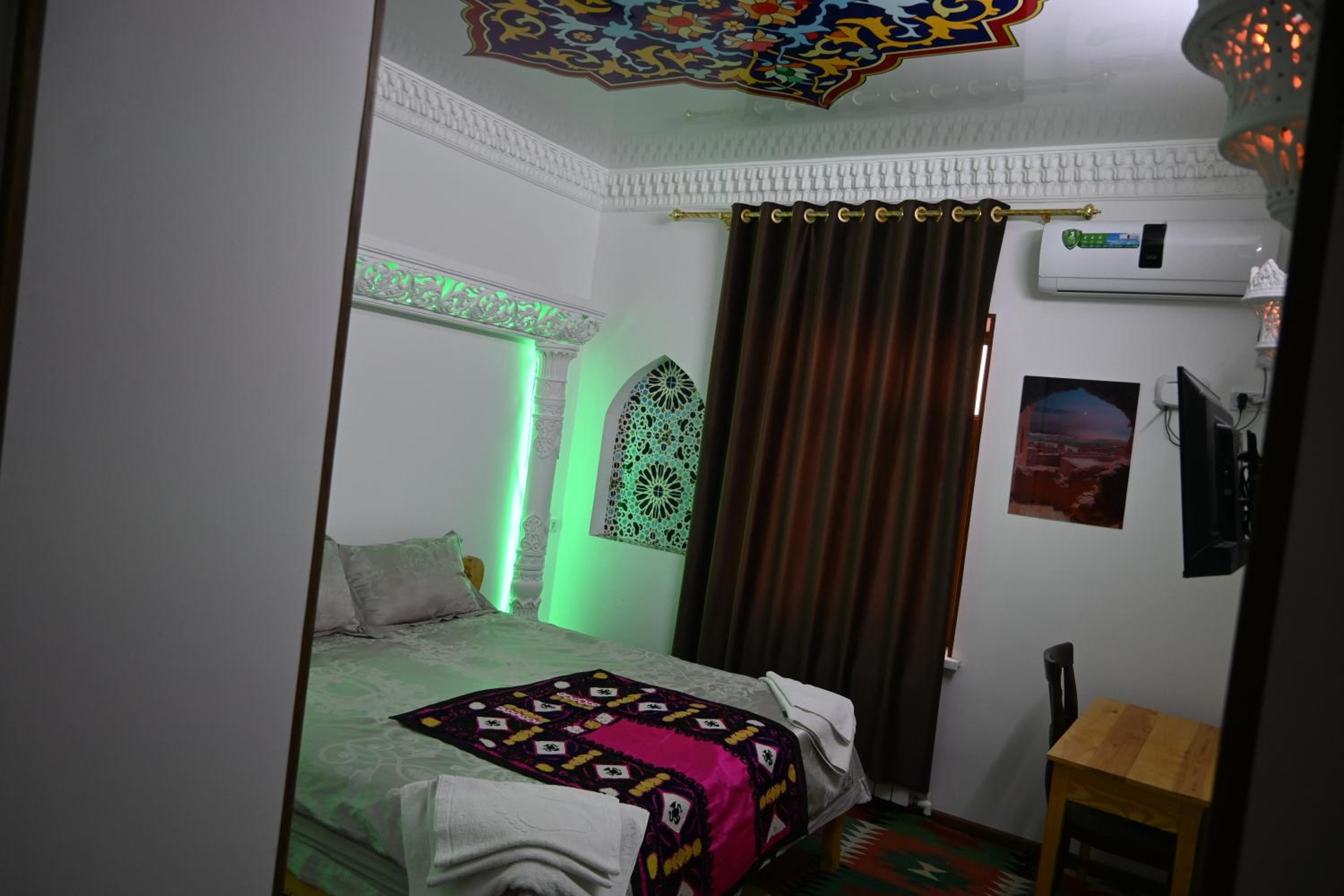 Superior Deluxe Double or Twin Room  photo 1