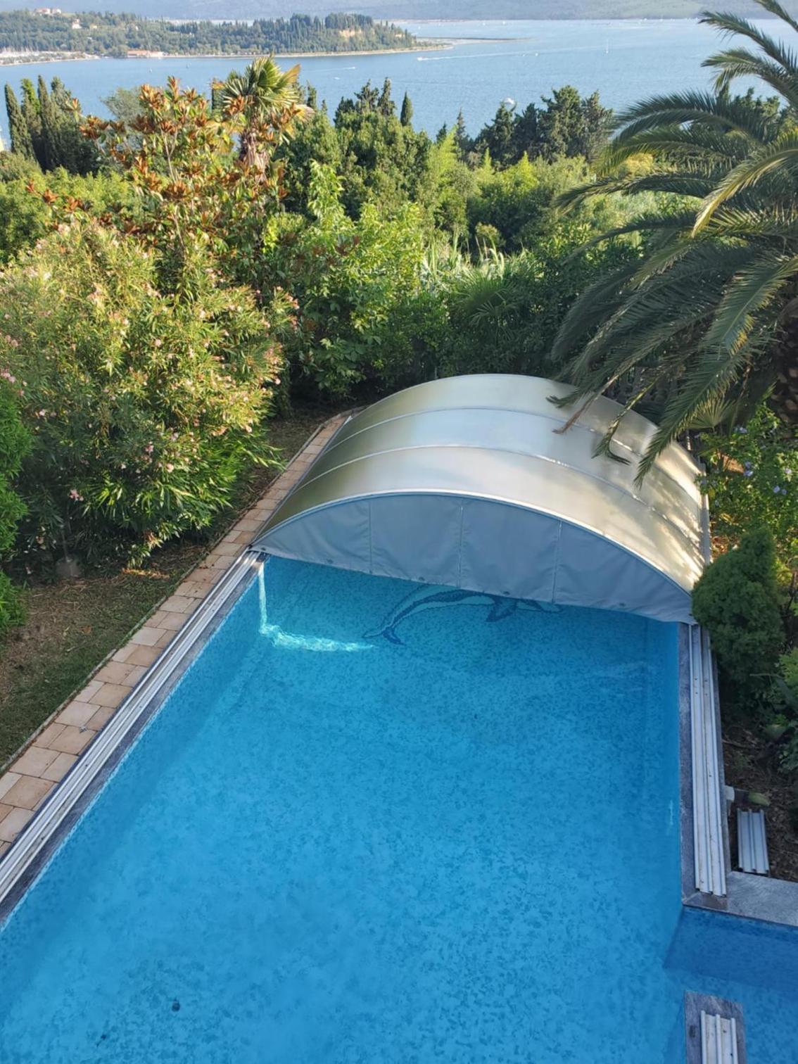 Deluxe Double Room with Balcony and Sea View photo 2