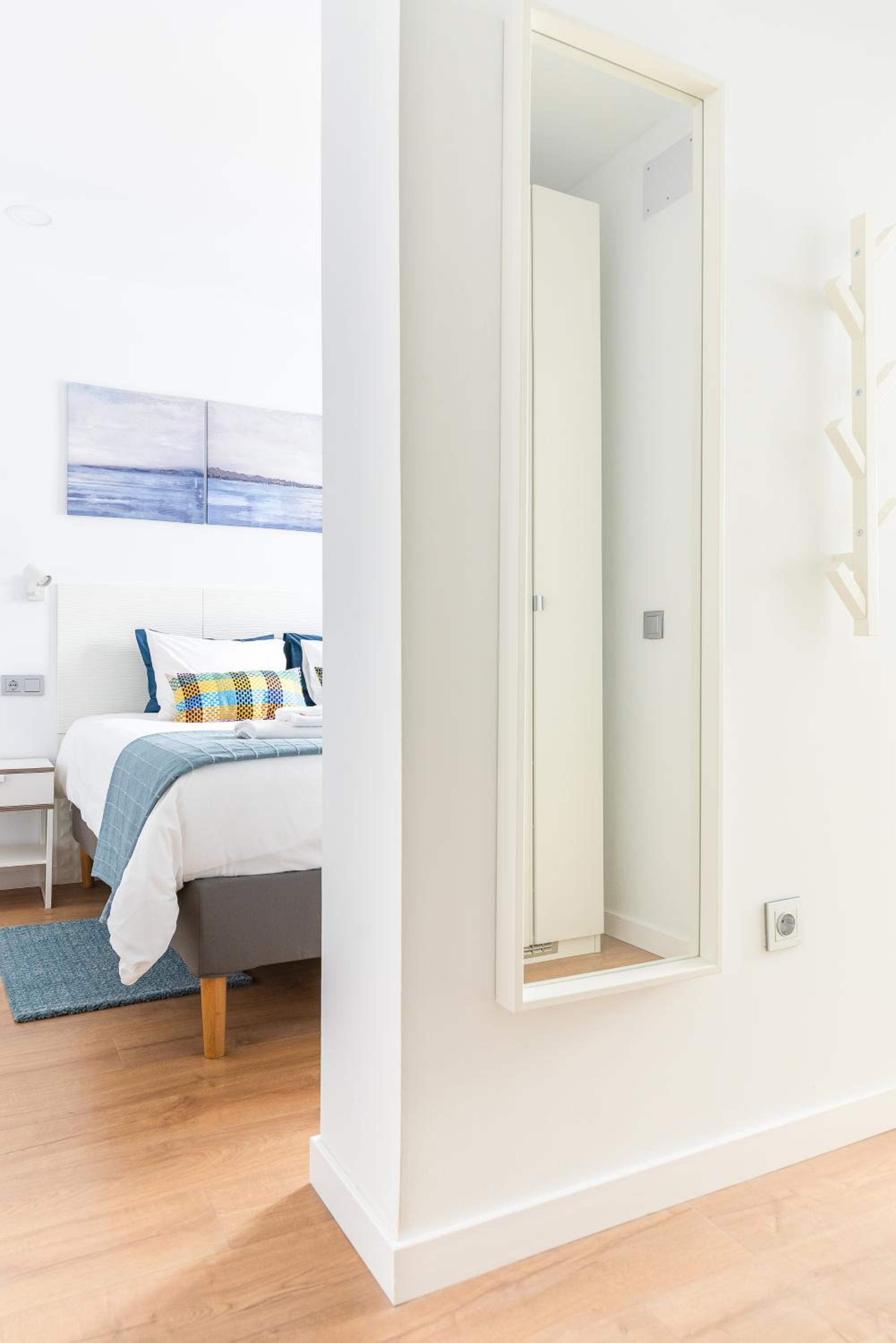 Double Room thumbnail 5
