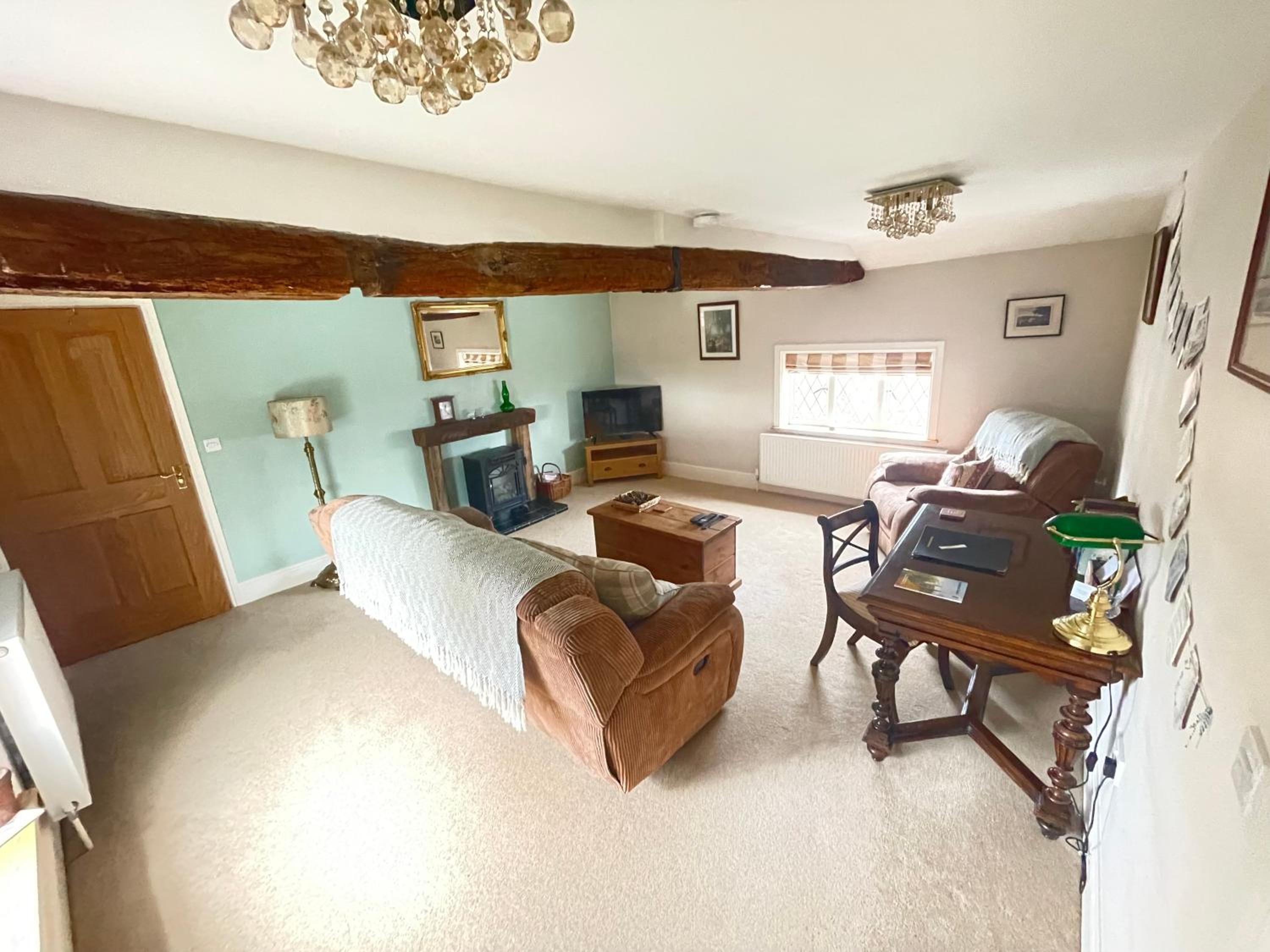 Deluxe Apartment