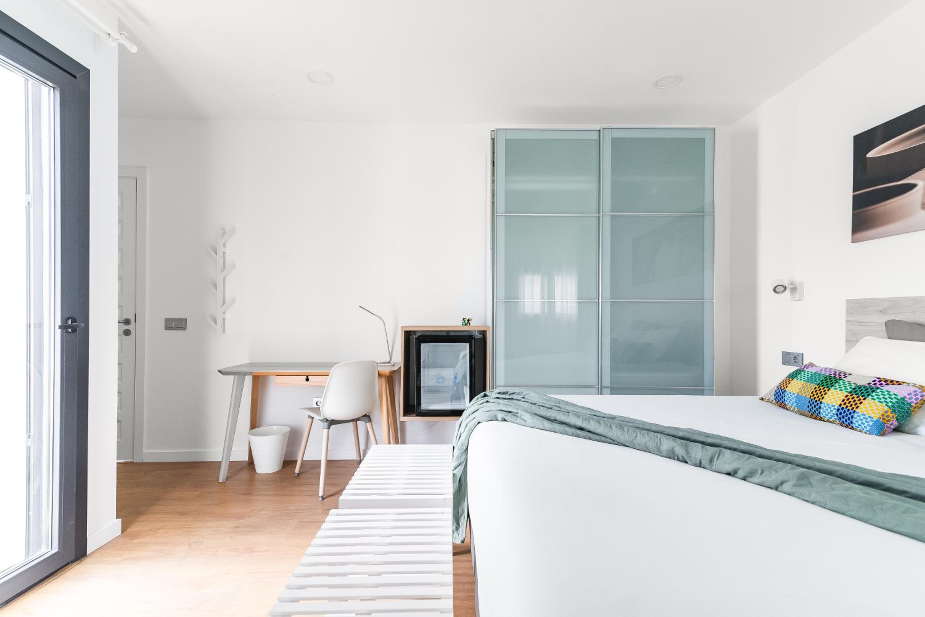Double Room with Terrace thumbnail 6
