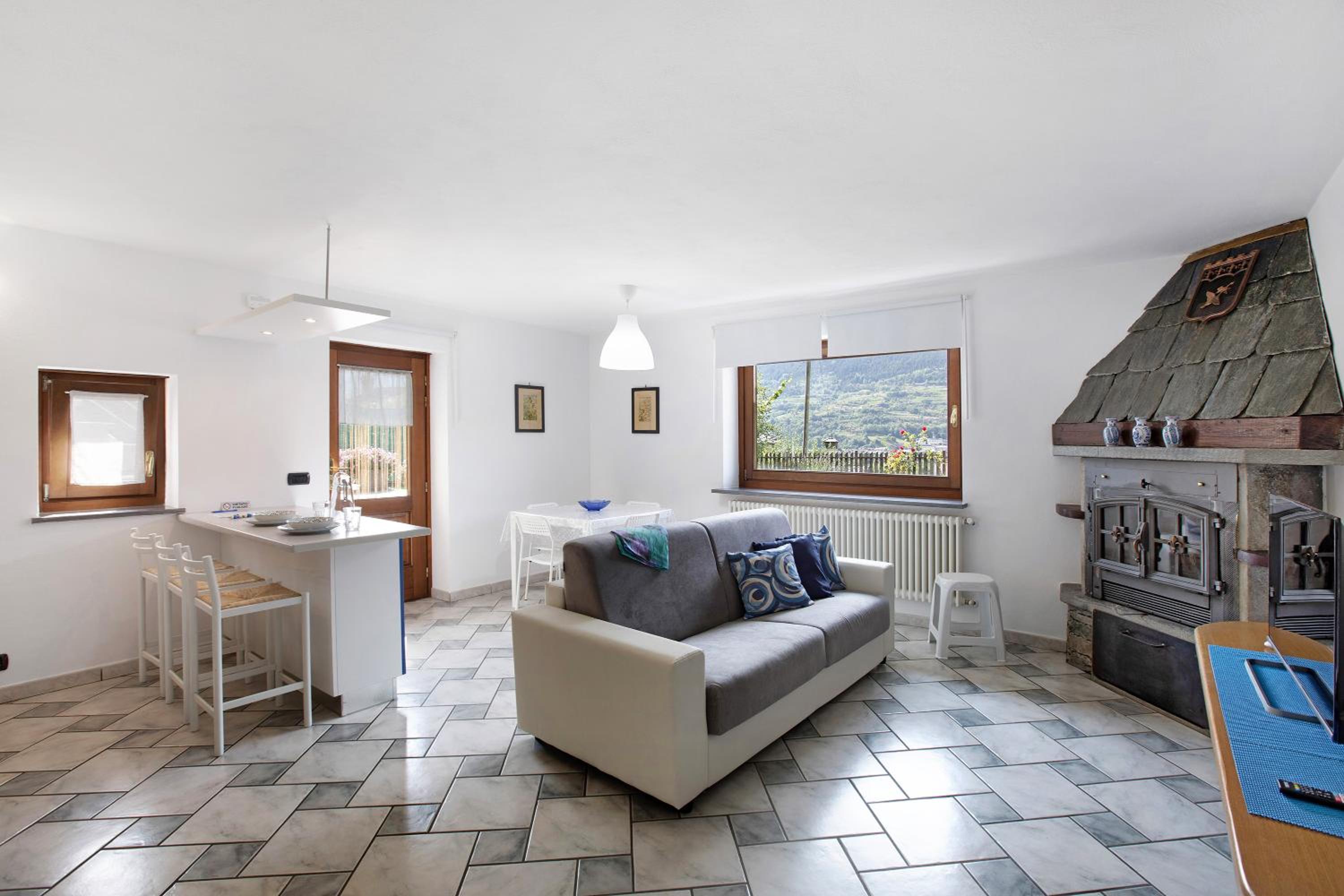 Superior Apartment with City View