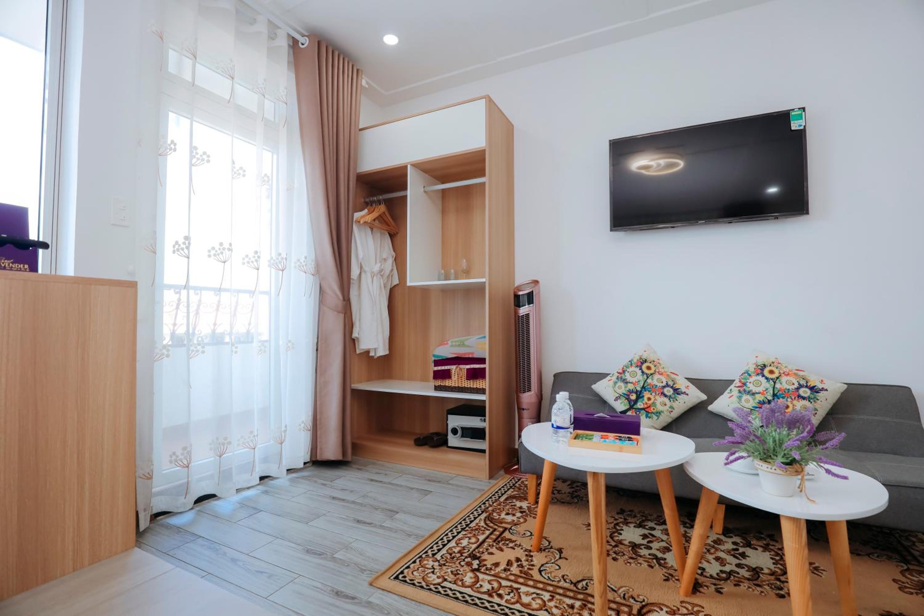 King Suite with Spa Bath photo 2