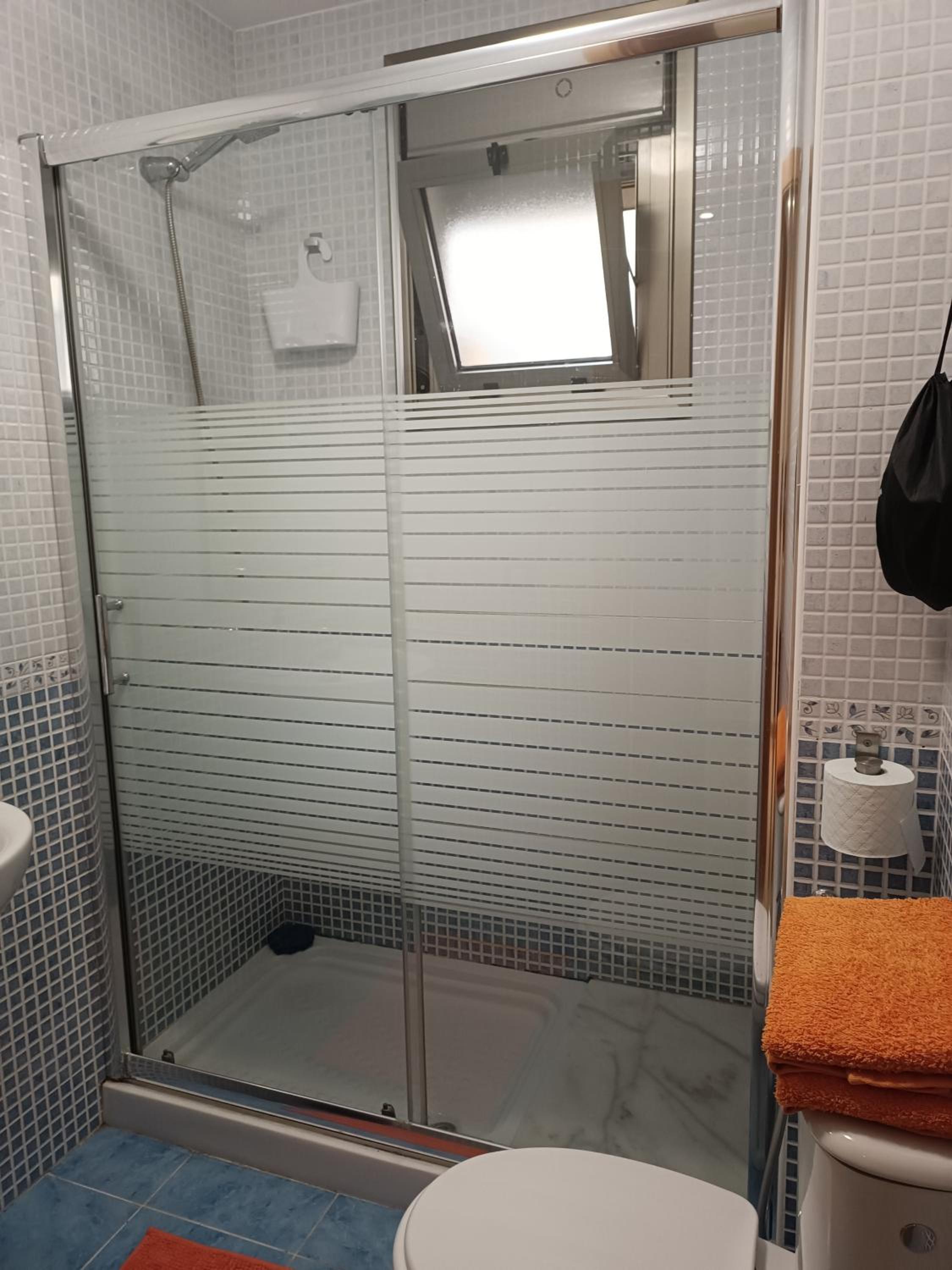 One-Bedroom Apartment - Photo 15