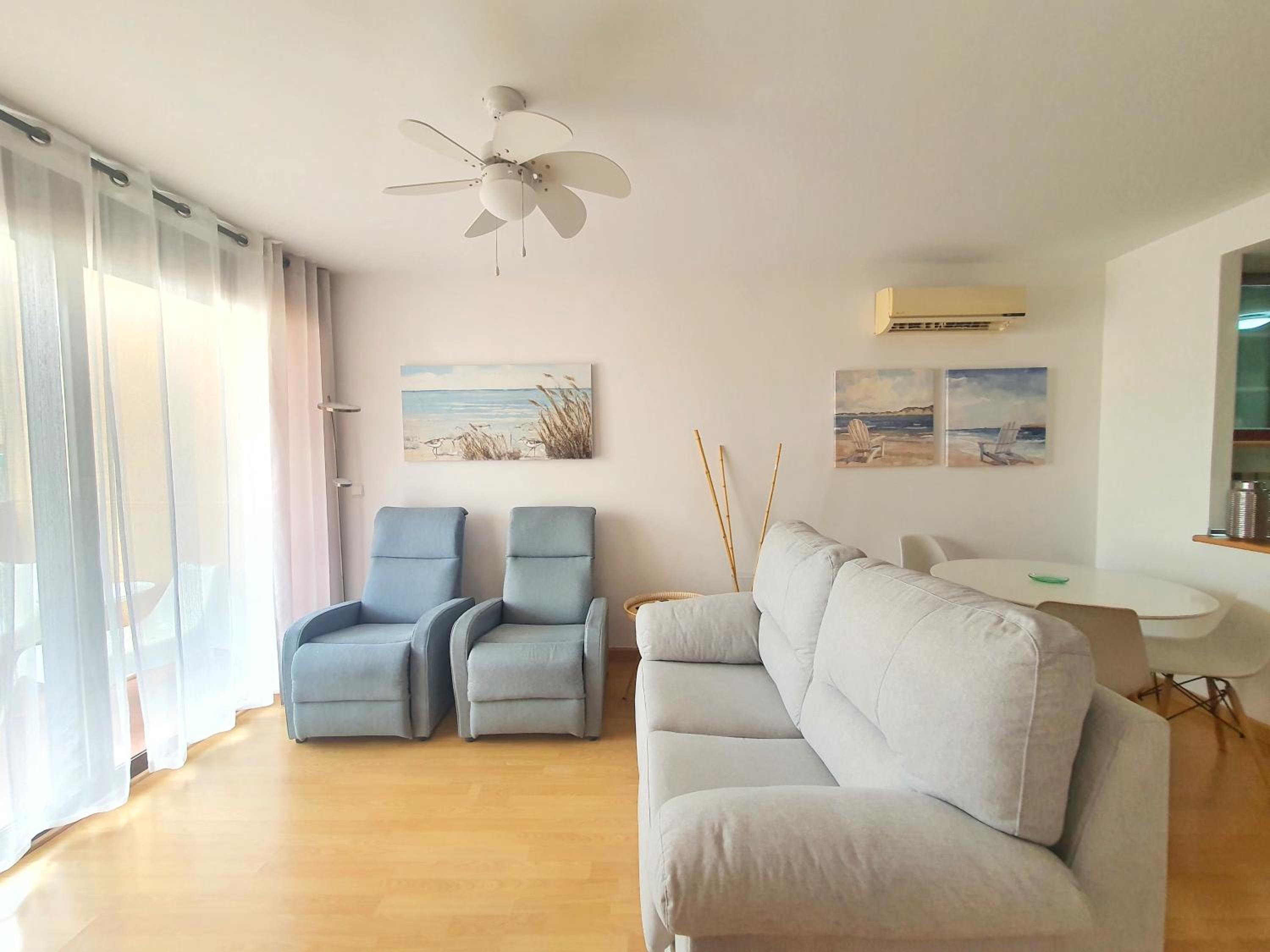 Apartamento con Balcón