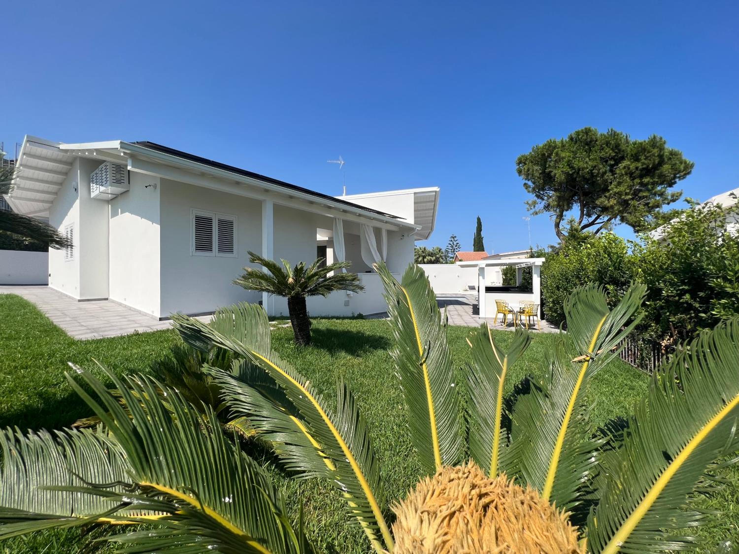 Villa with Private Pool photo 3