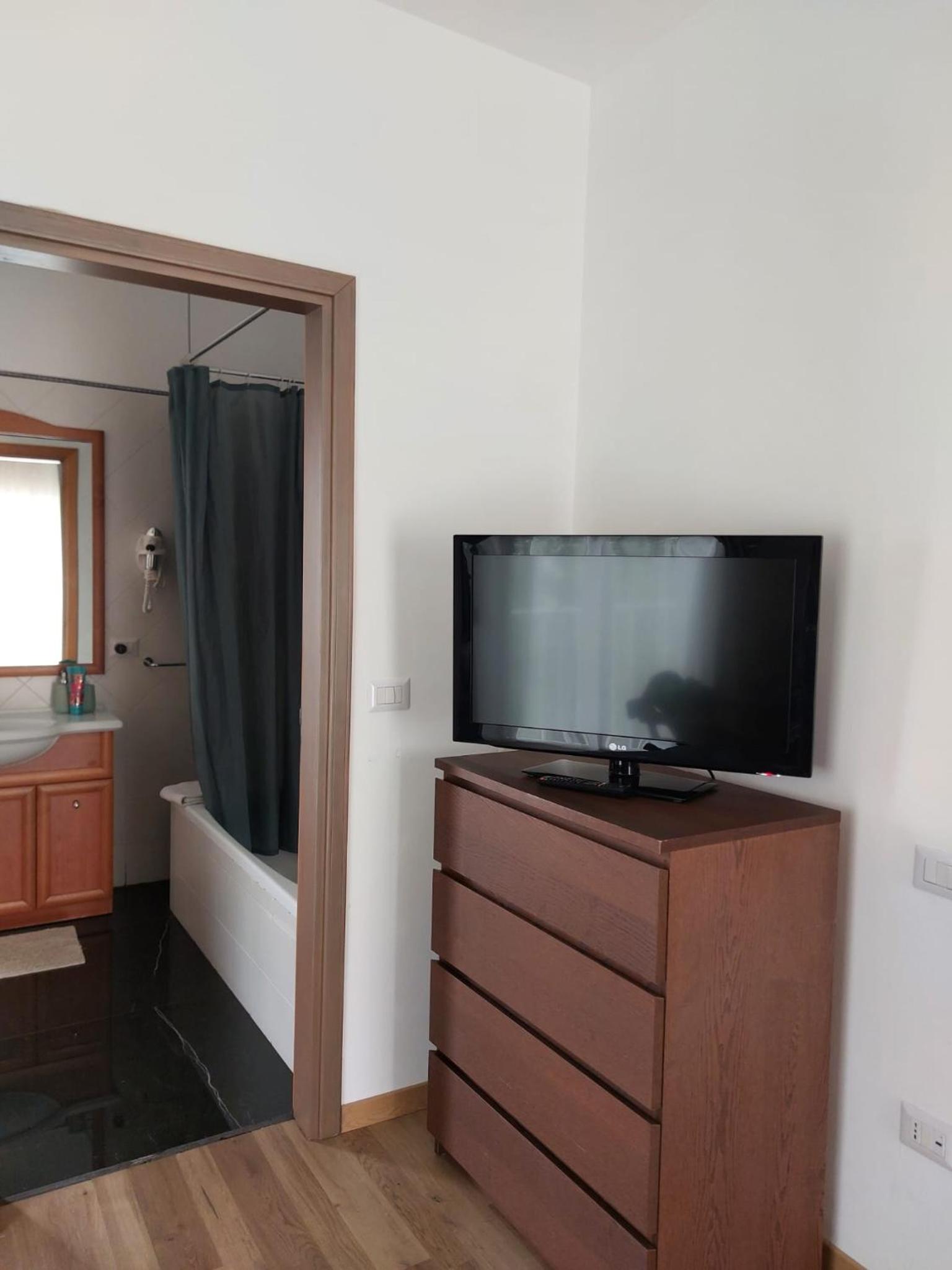 Two-Bedroom Apartment - Photo 40