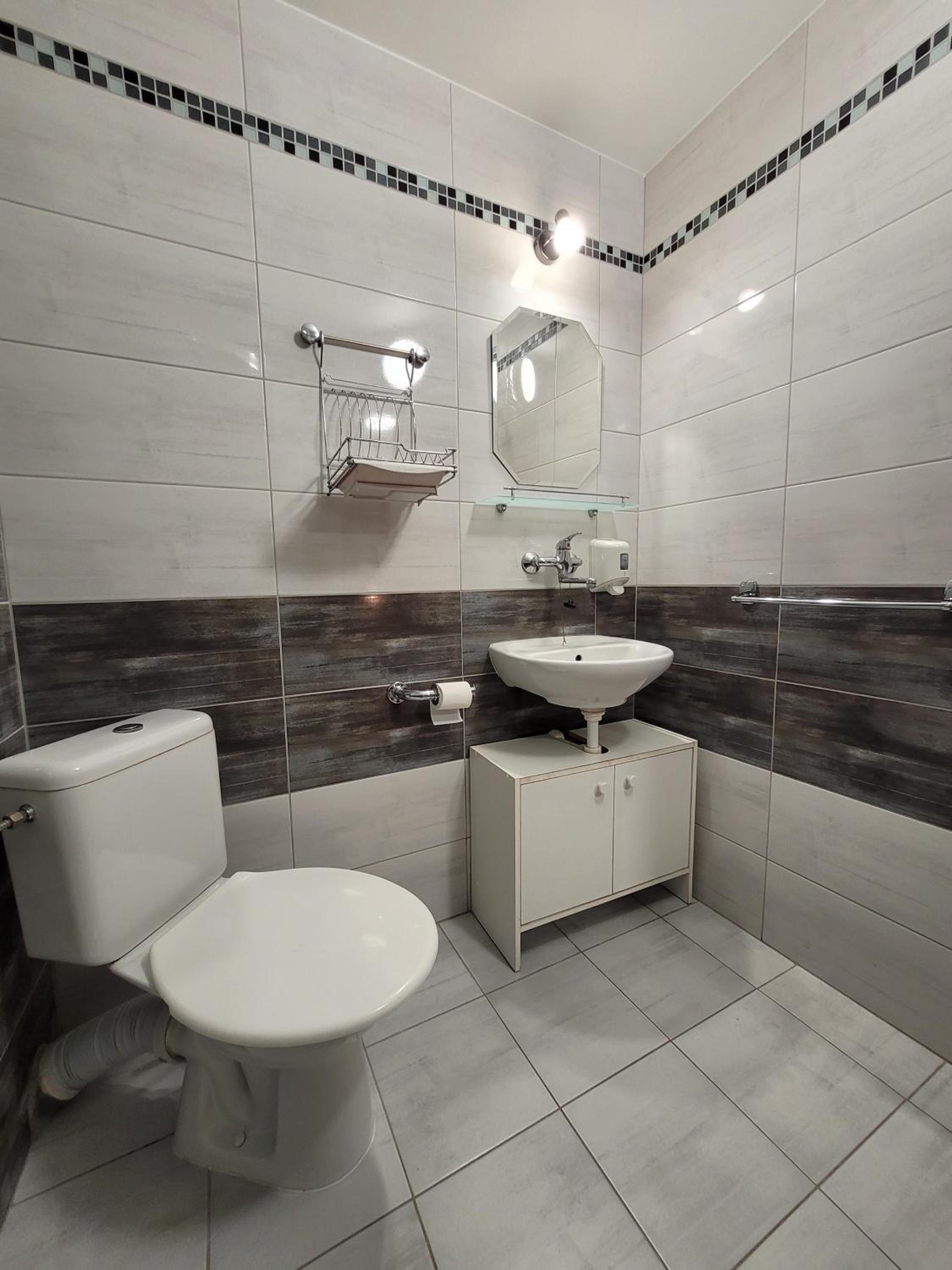 Classic Quadruple Room - Photo 4