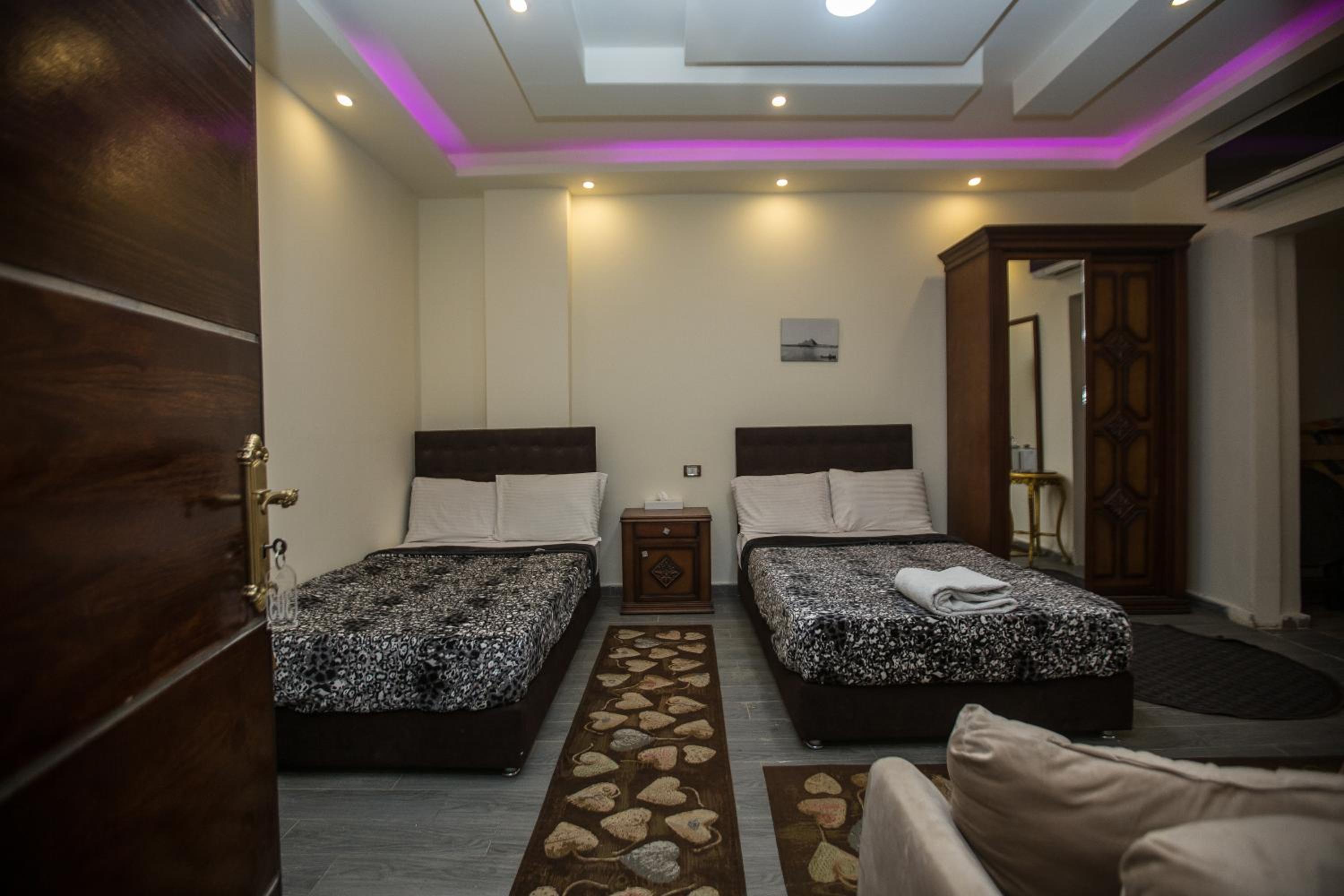 Twin Room With Mountain View