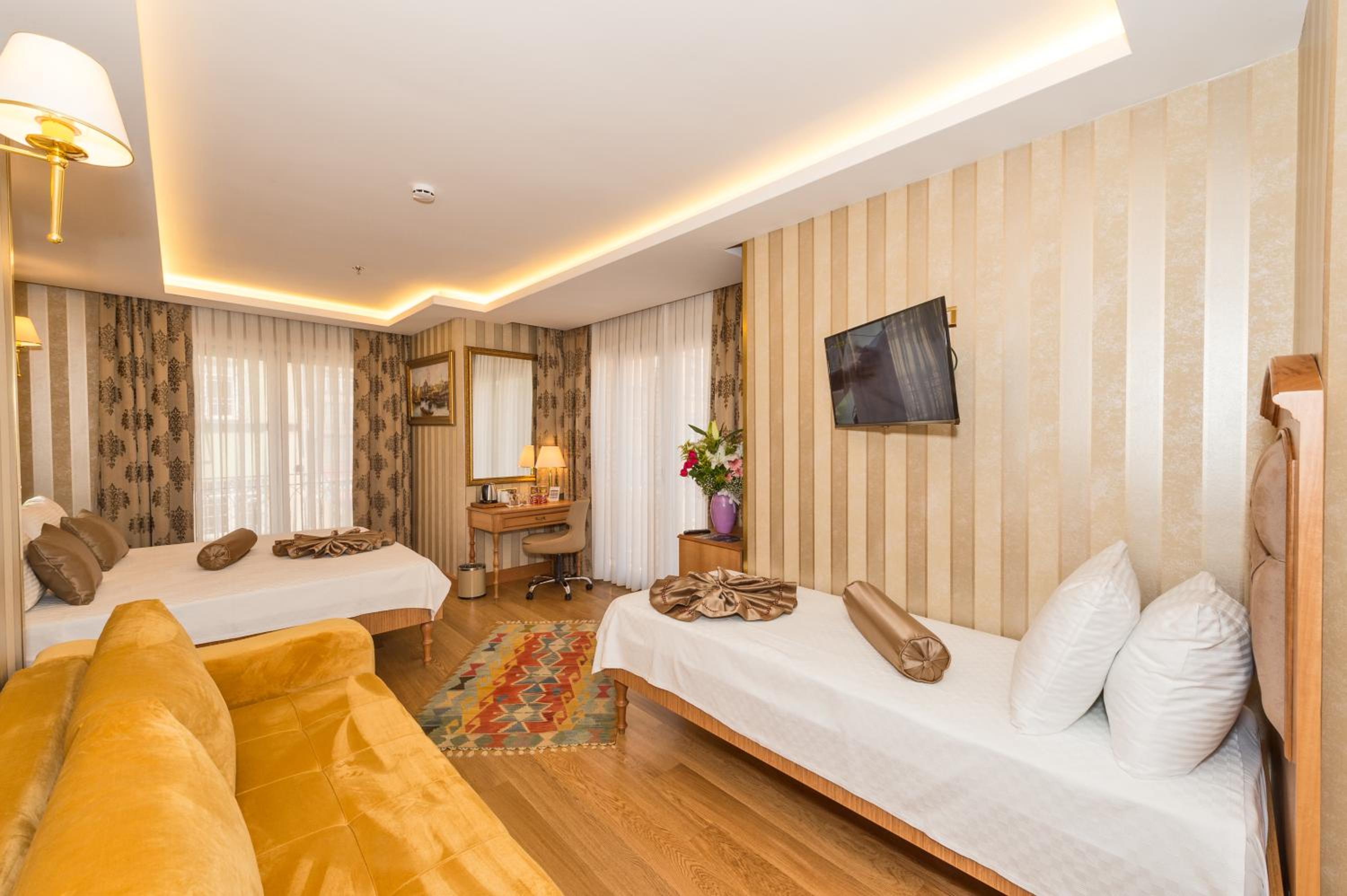 Standard Triple Room photo 2