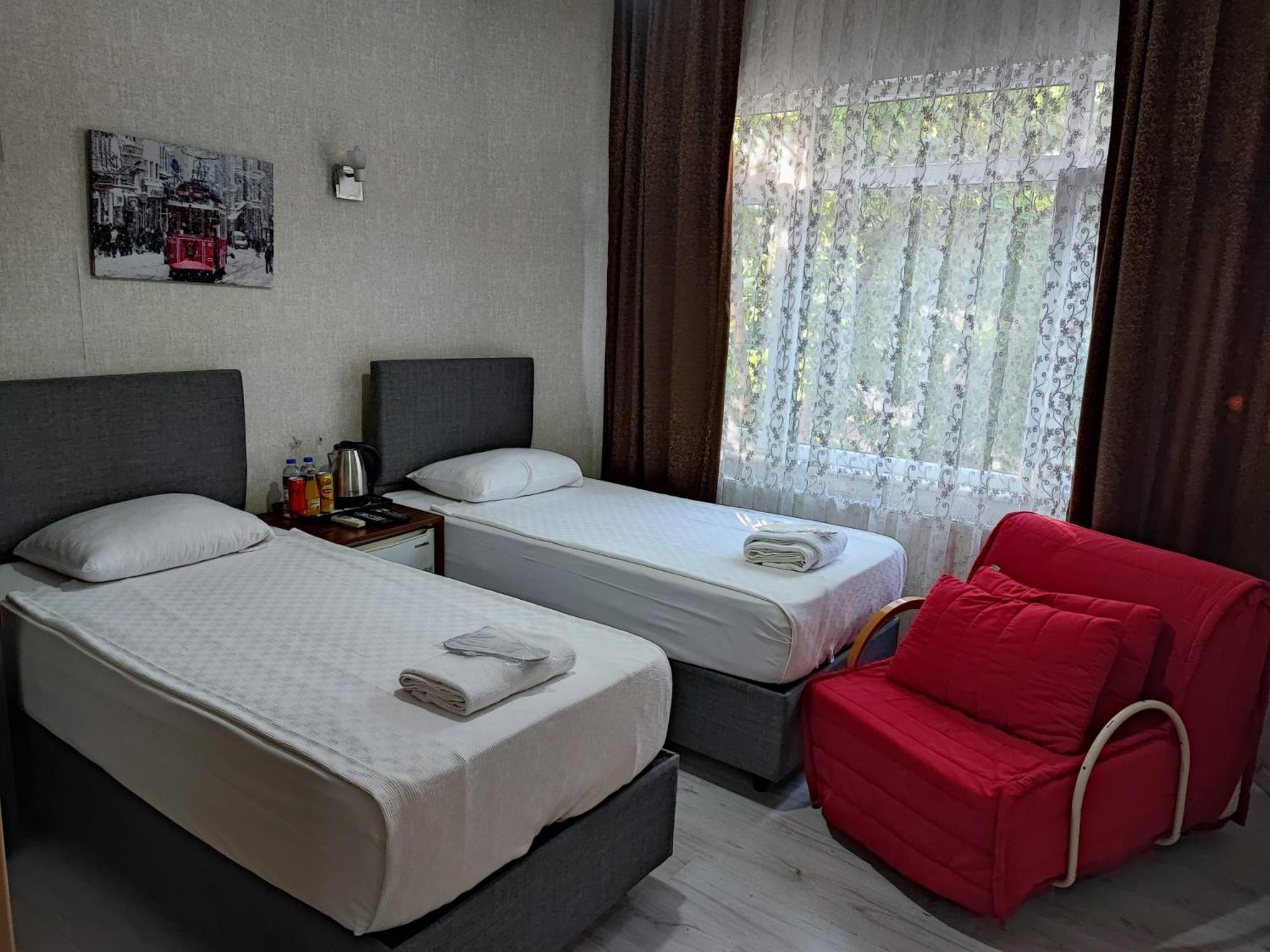 Double Or Twin Room photo 1
