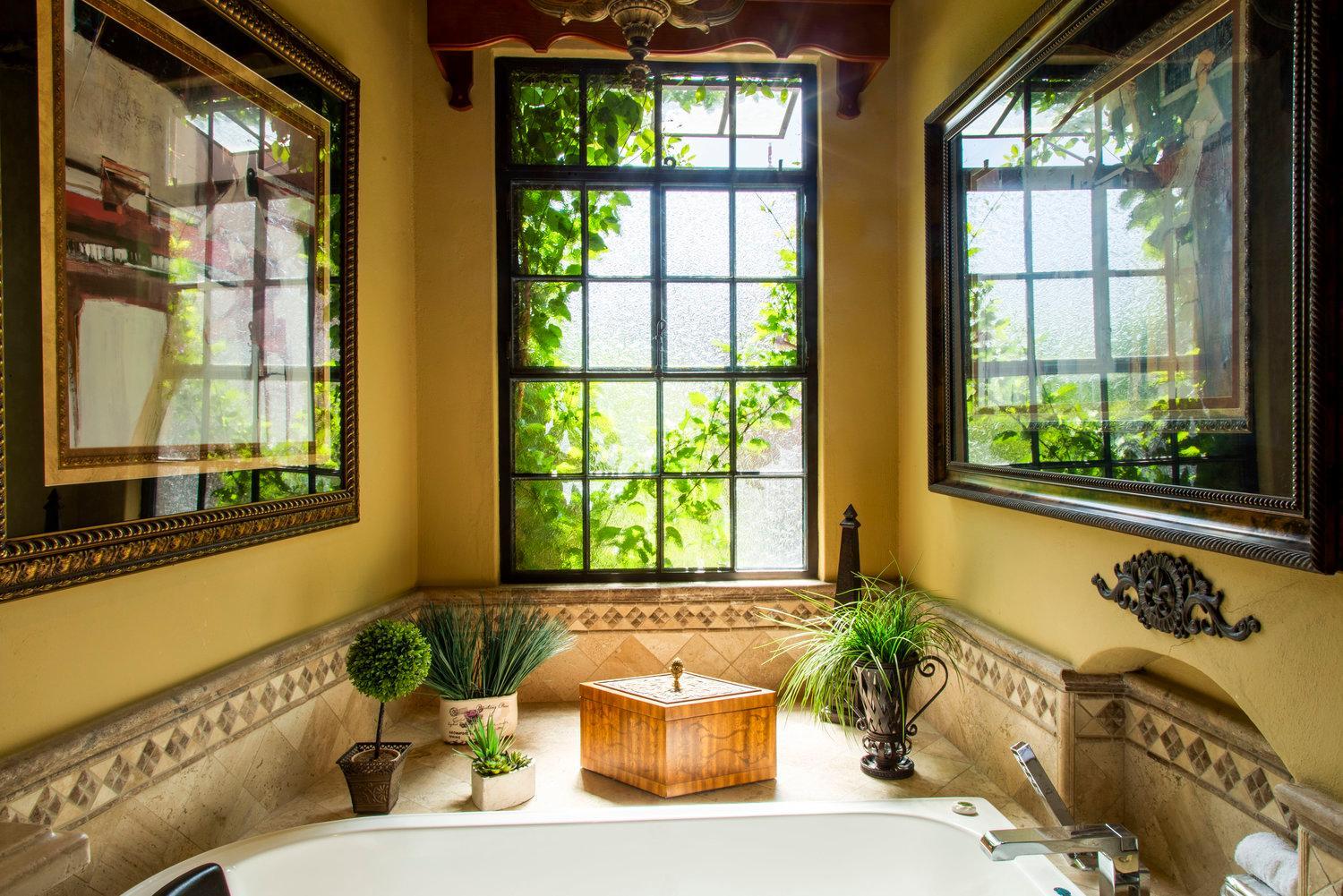 Apartment with Garden View - Photo 10