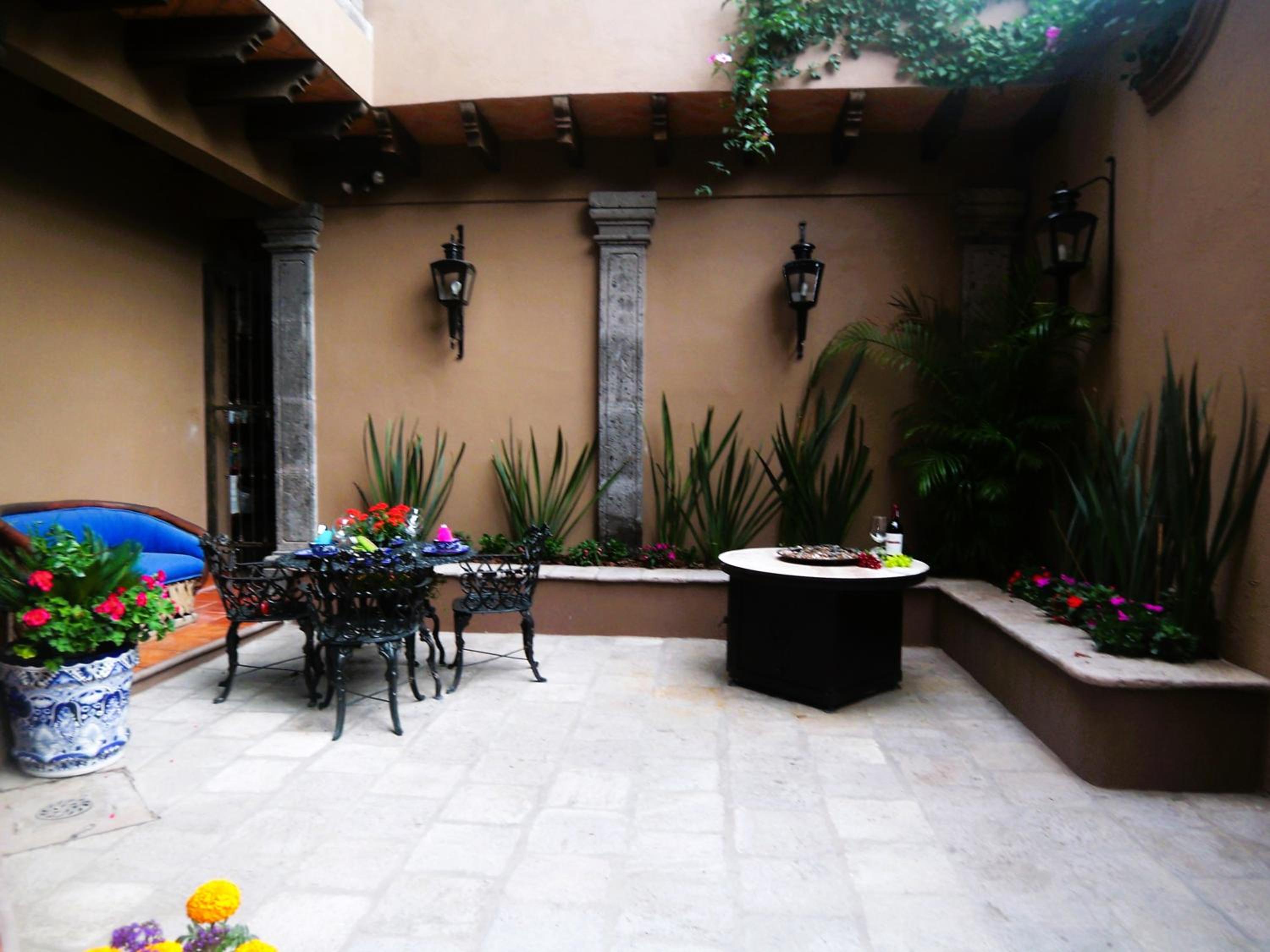 Three-Bedroom House - Photo 31