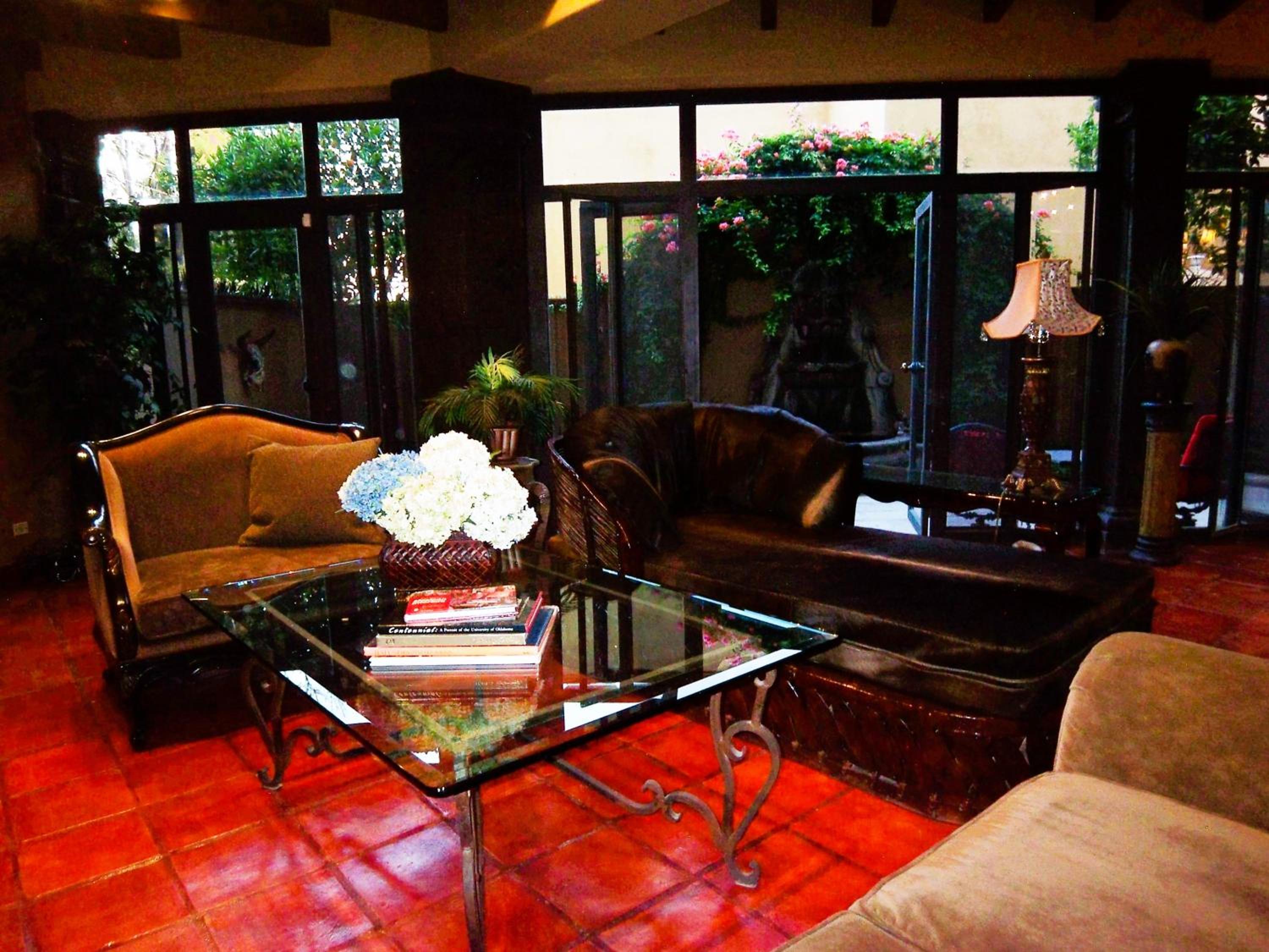 Three-Bedroom House - Photo 25