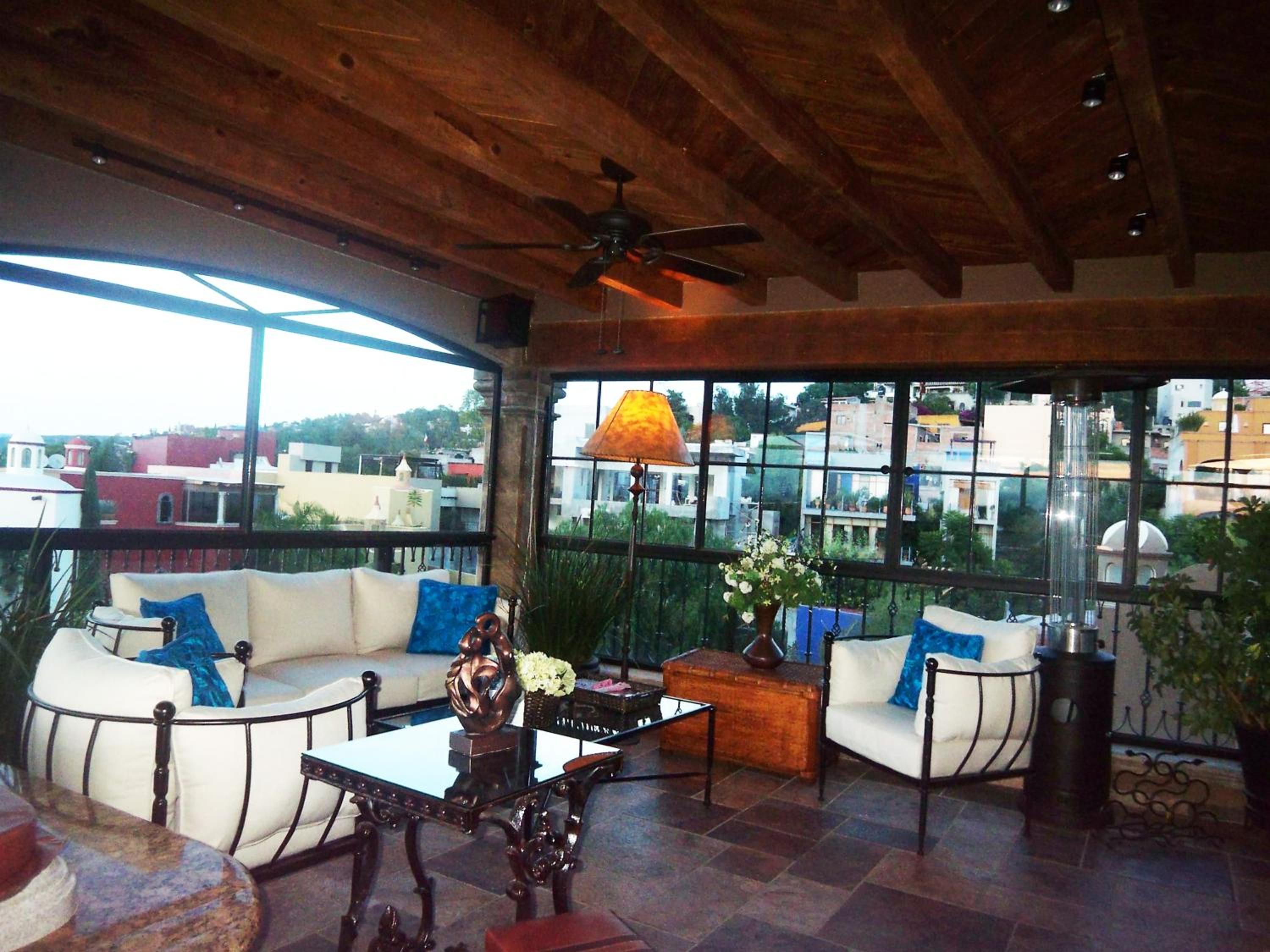 Three-Bedroom House - Photo 15