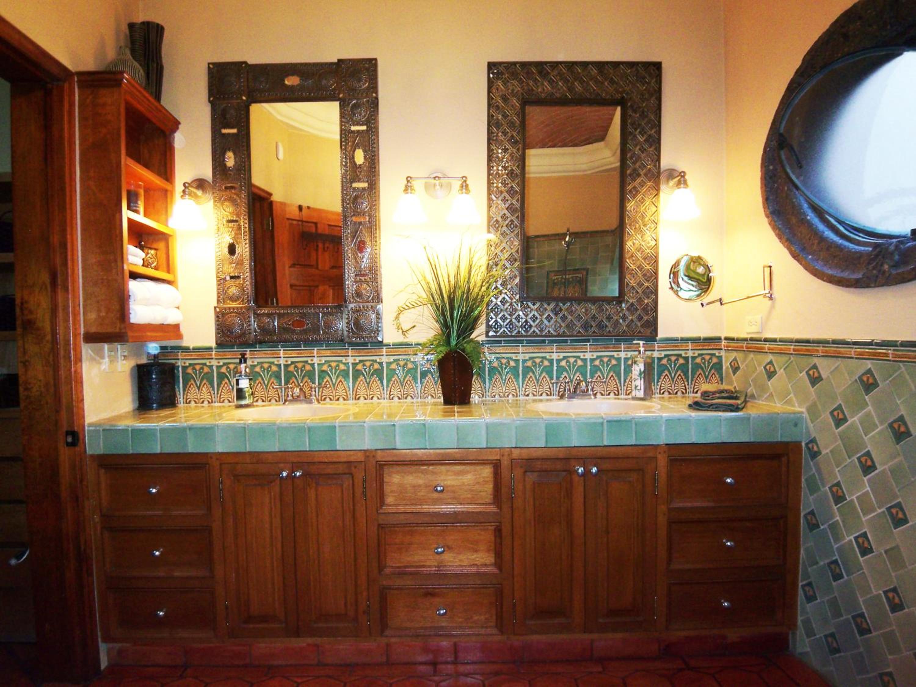 Three-Bedroom House - Photo 8