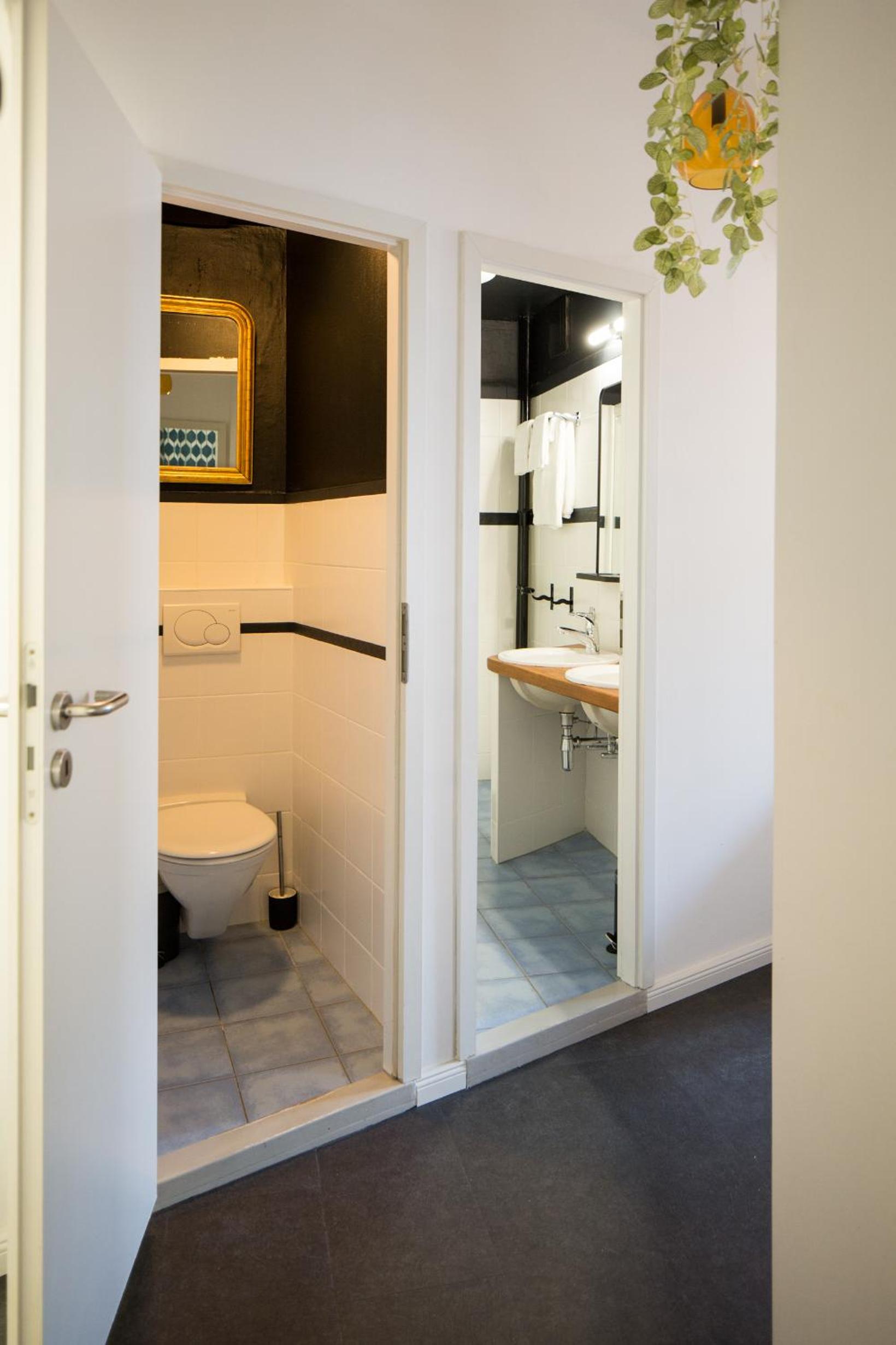 Two-Bedroom Suite photo 2