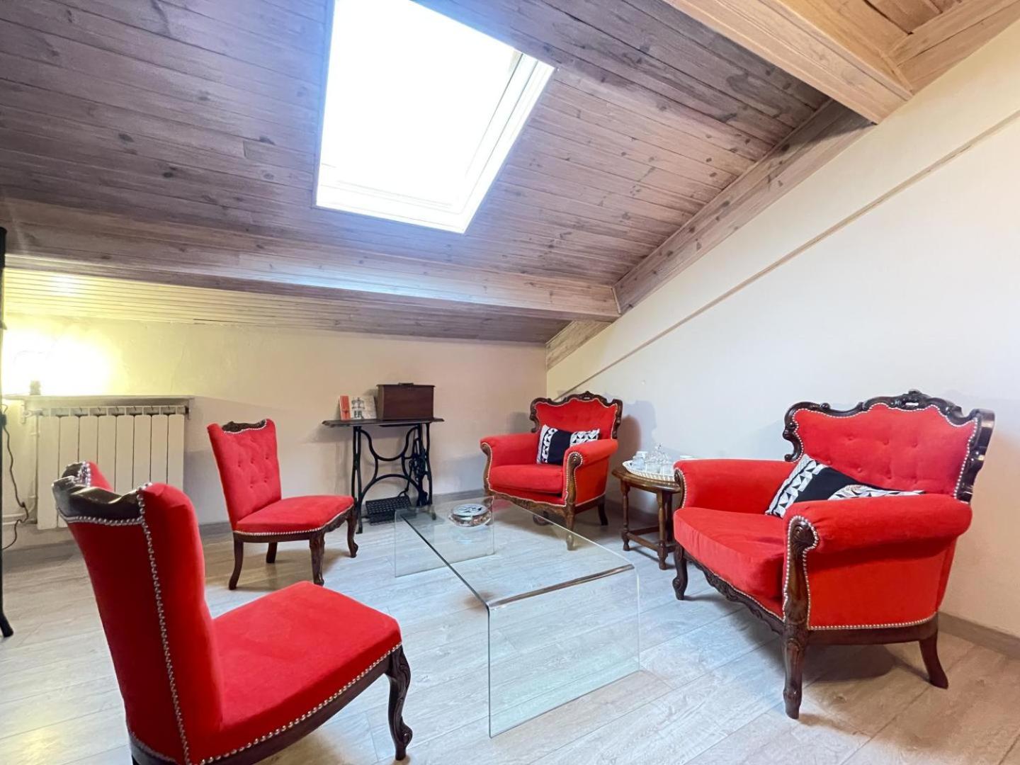 Family Room with Mountain View photo 1
