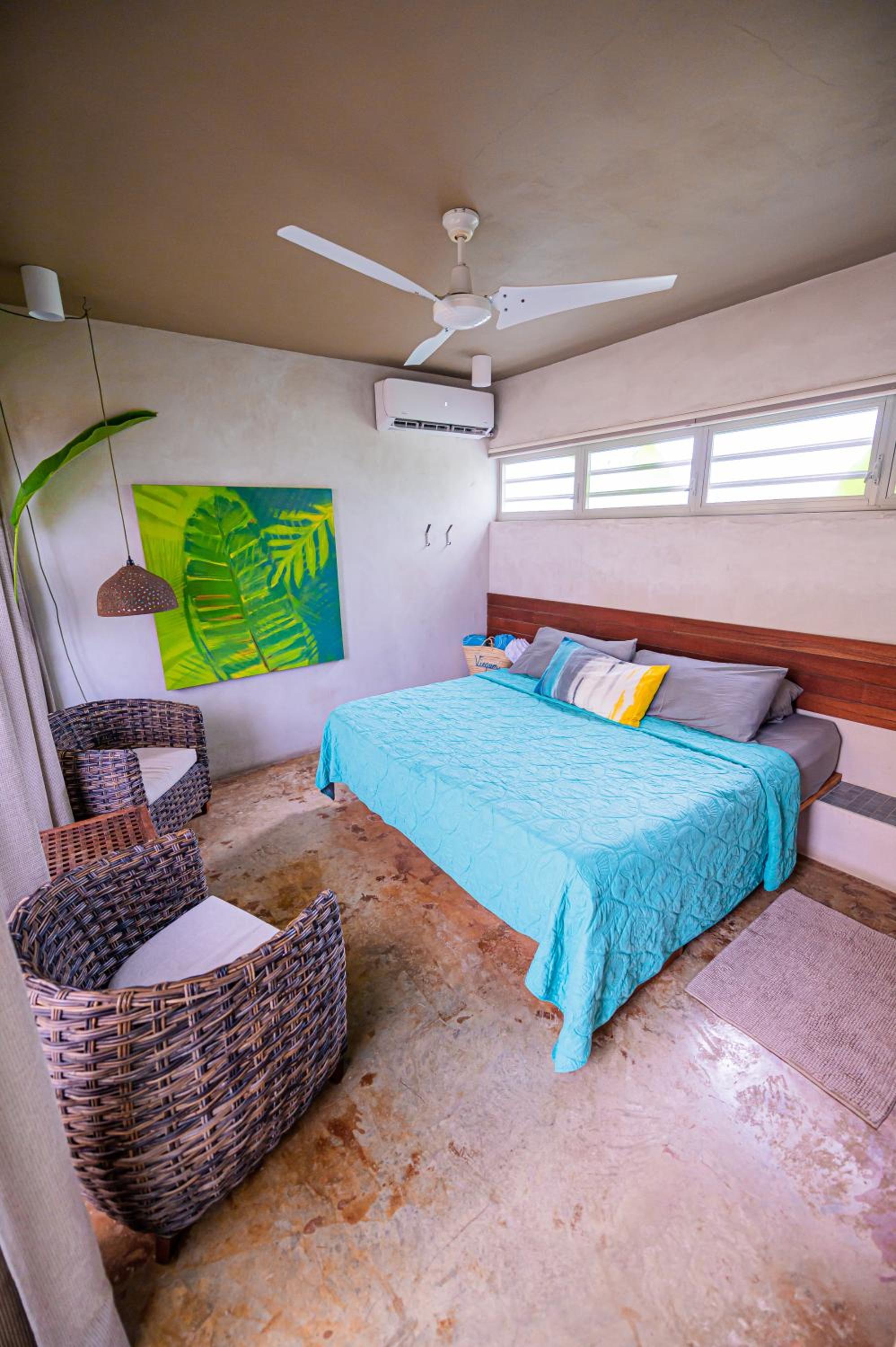 Deluxe King Room photo 1