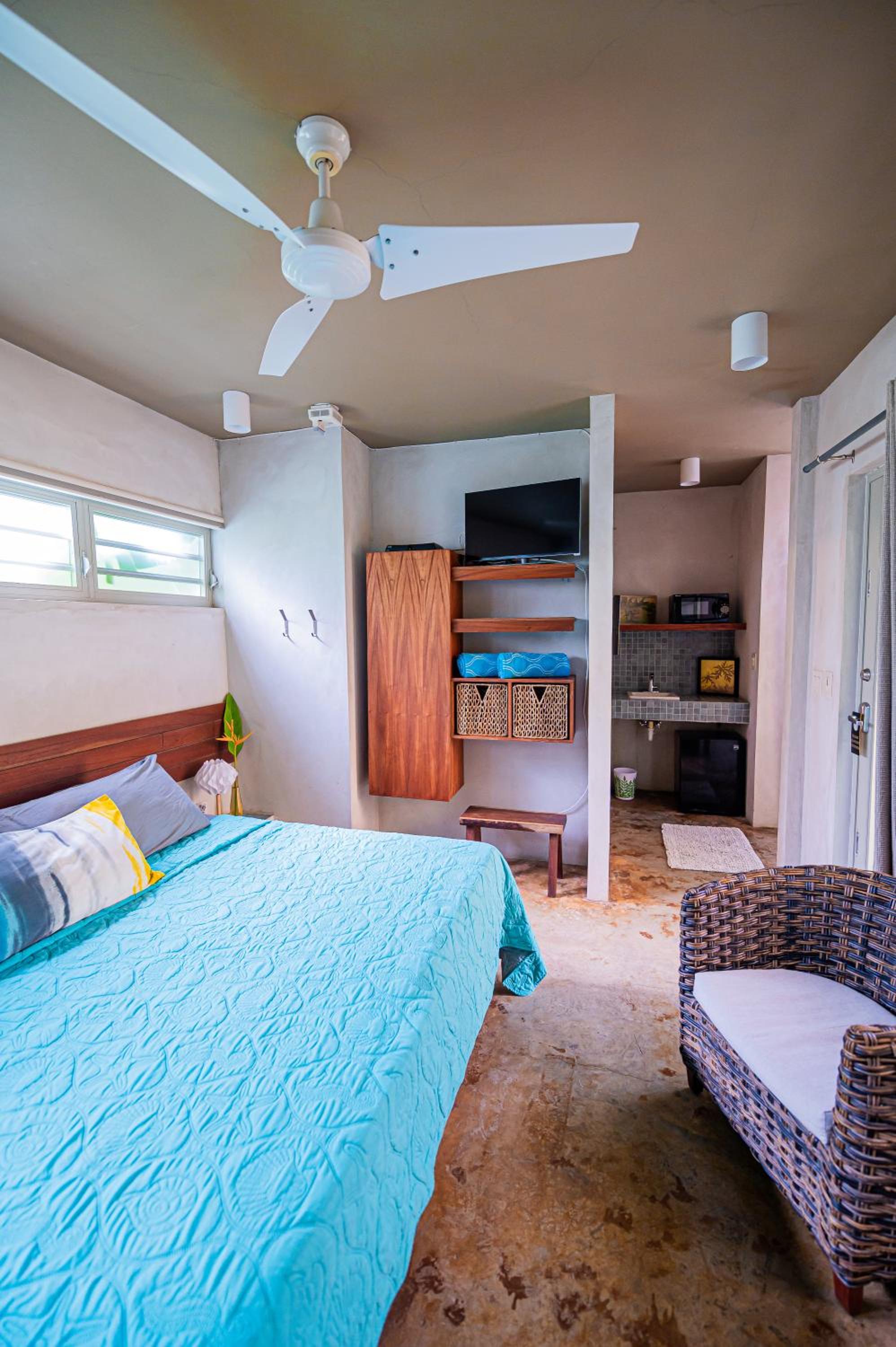 Deluxe King Room photo 3
