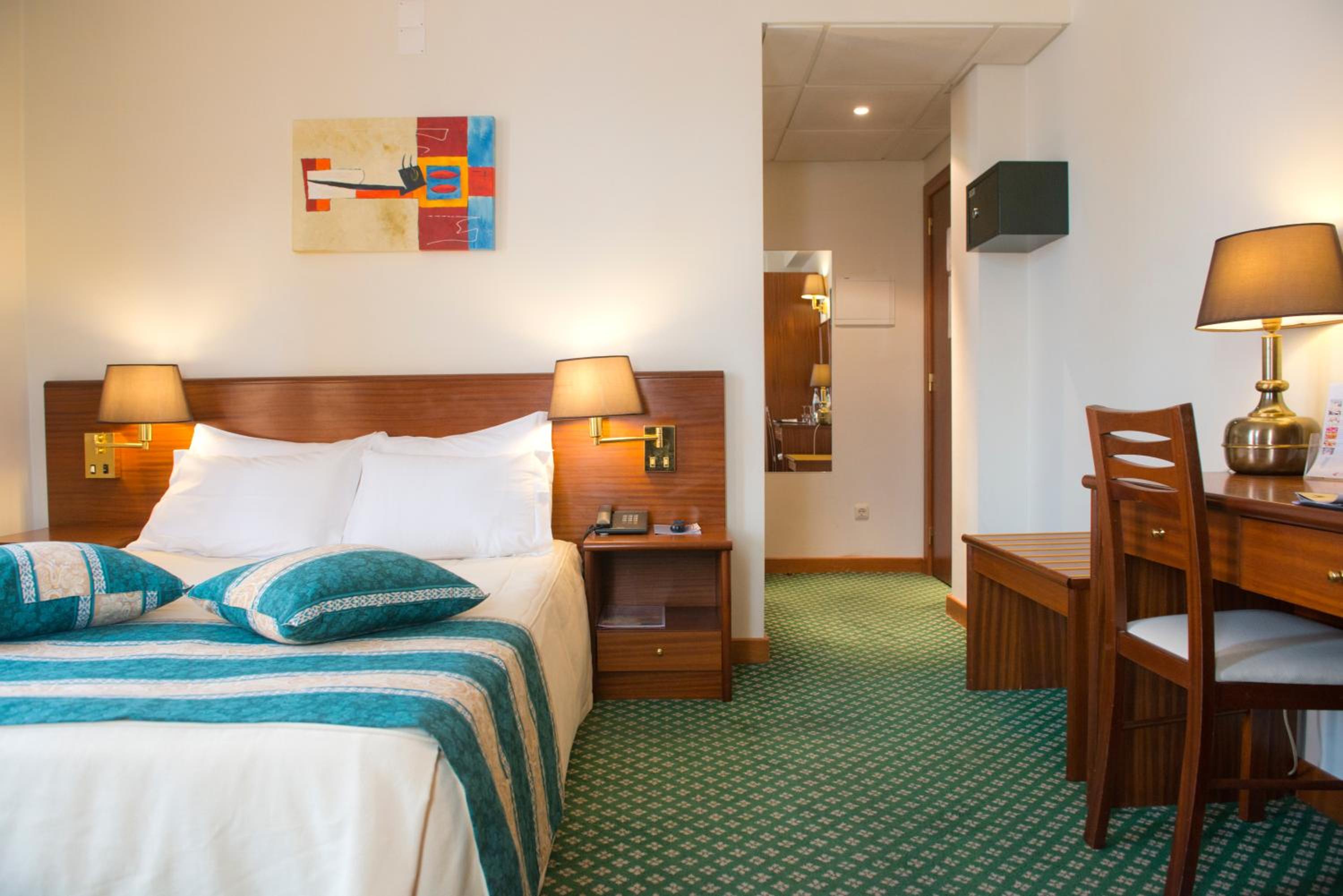 Double Room - Photo 2