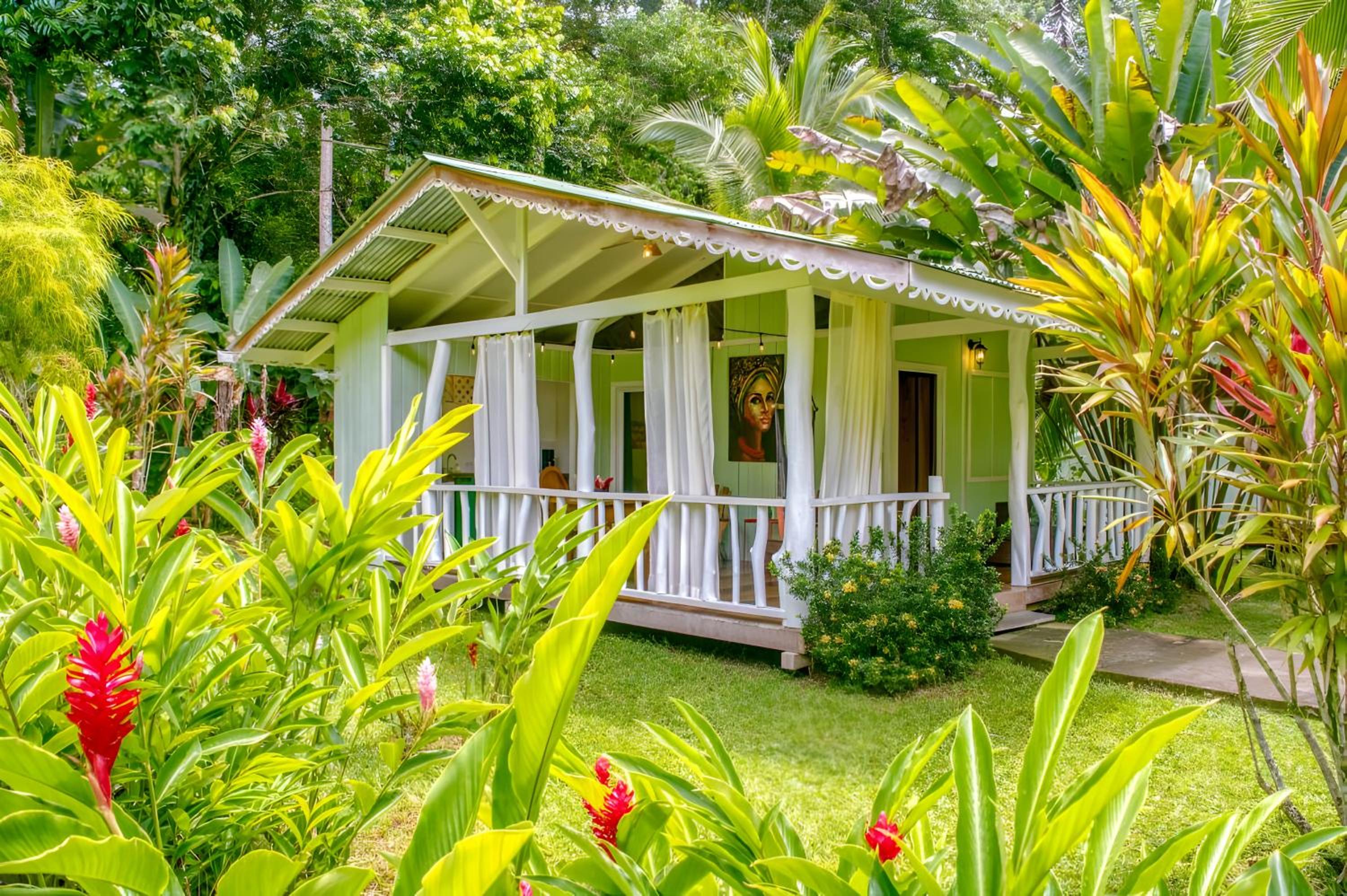 One-Bedroom Bungalow photo 1