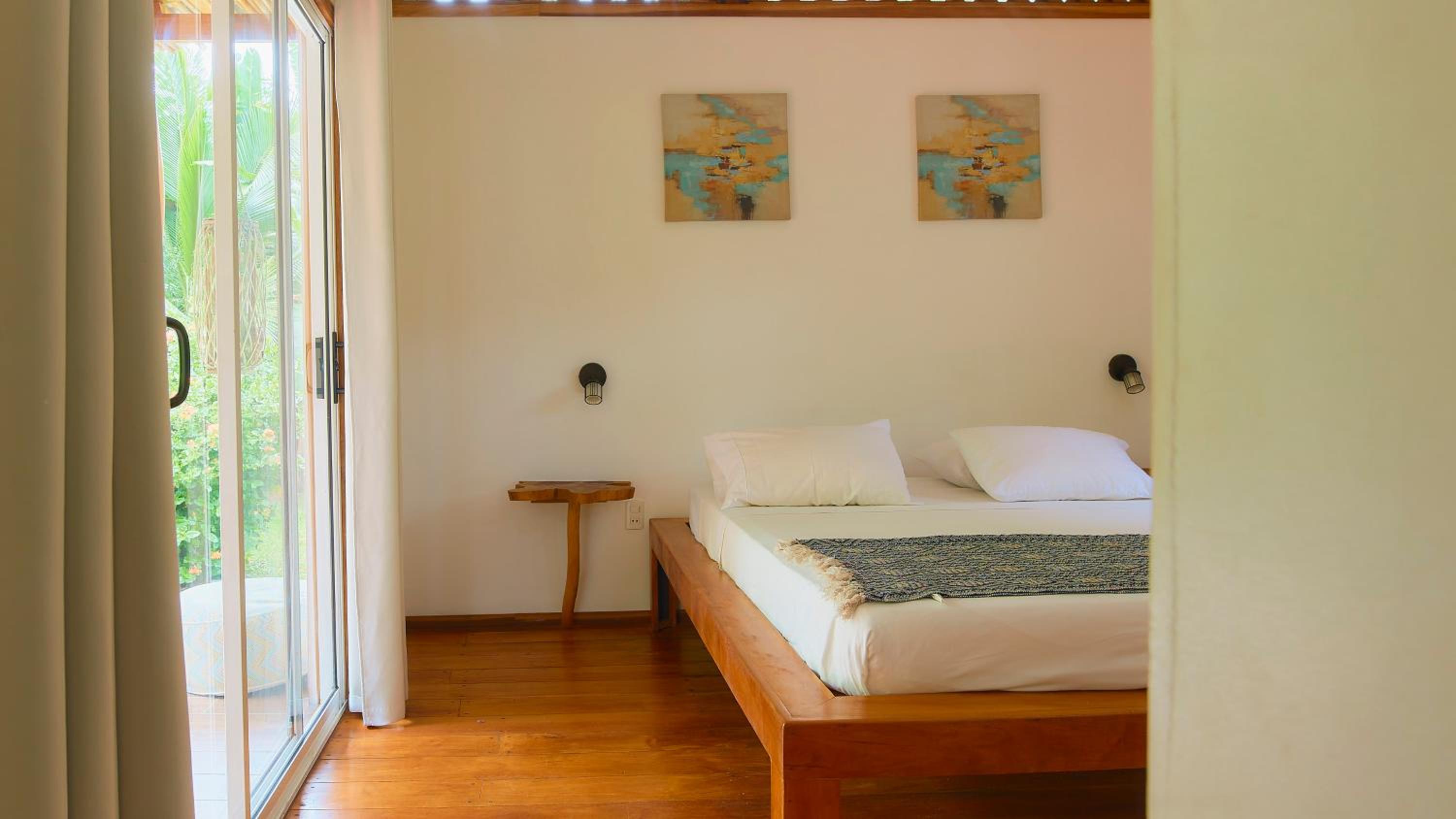 Deluxe Bungalow with Garden View photo 3
