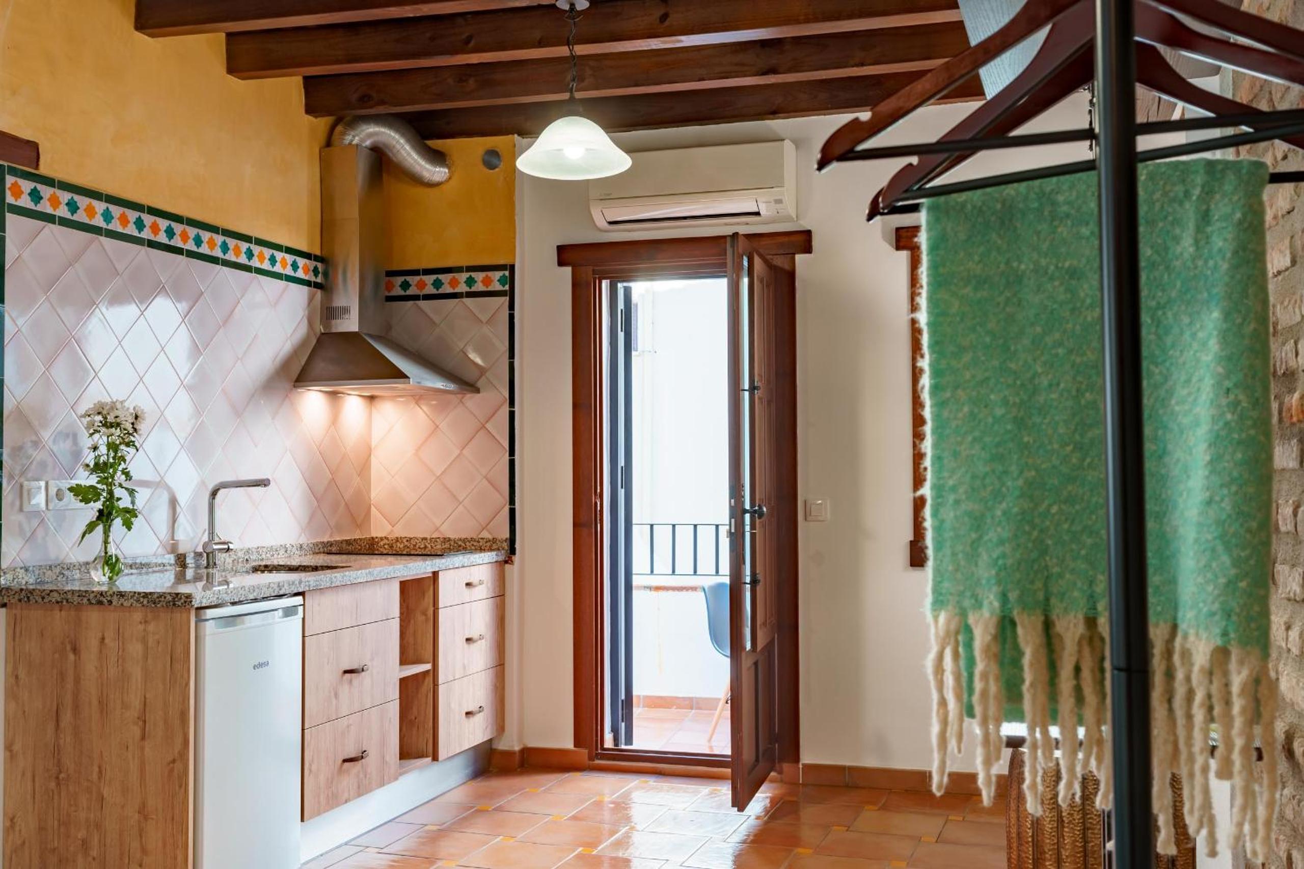 Studio with Terrace - Photo 7