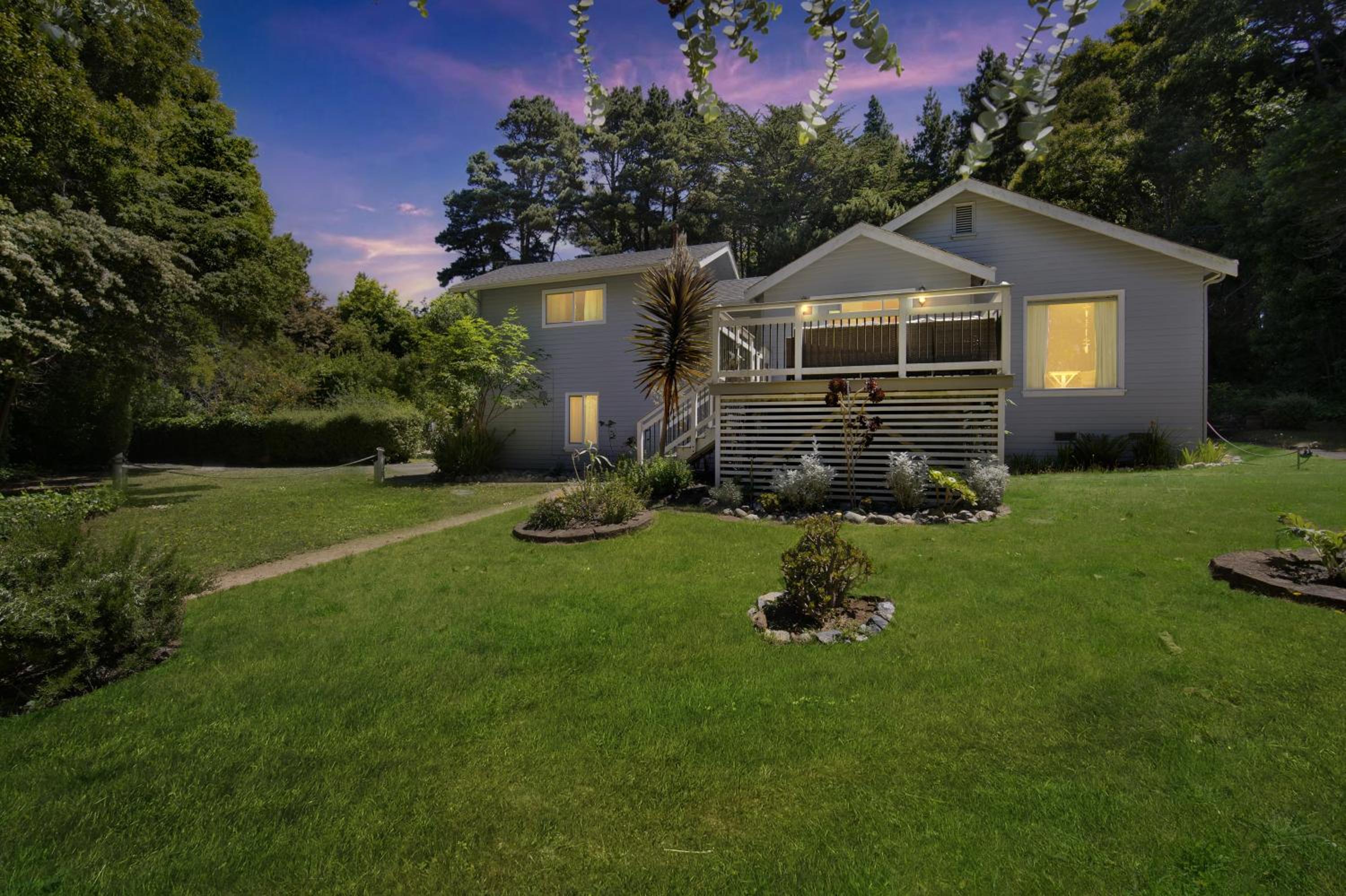 Three-Bedroom House photo 1
