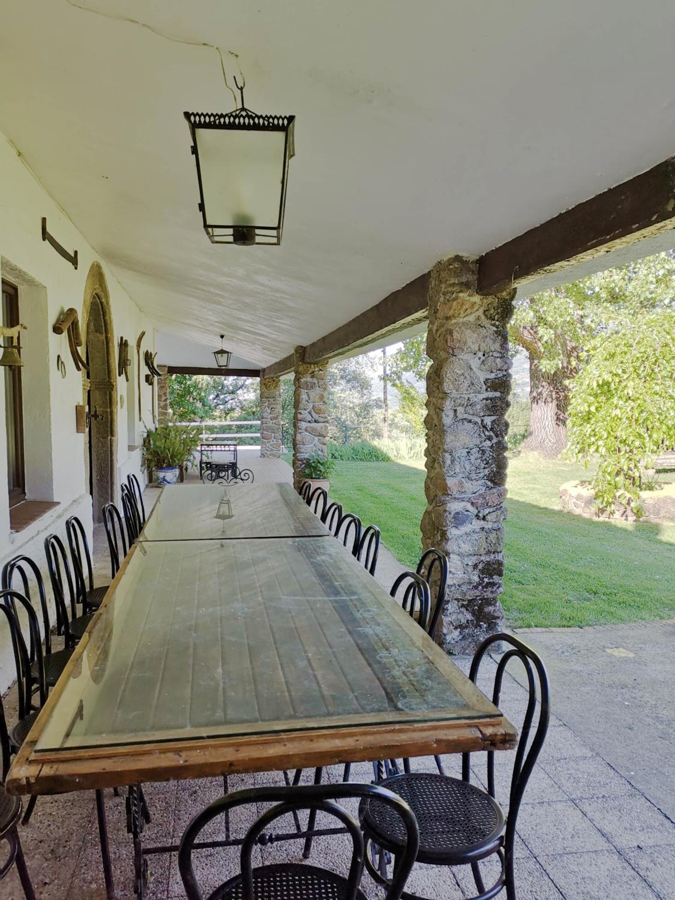 Seven-Bedroom House photo 2