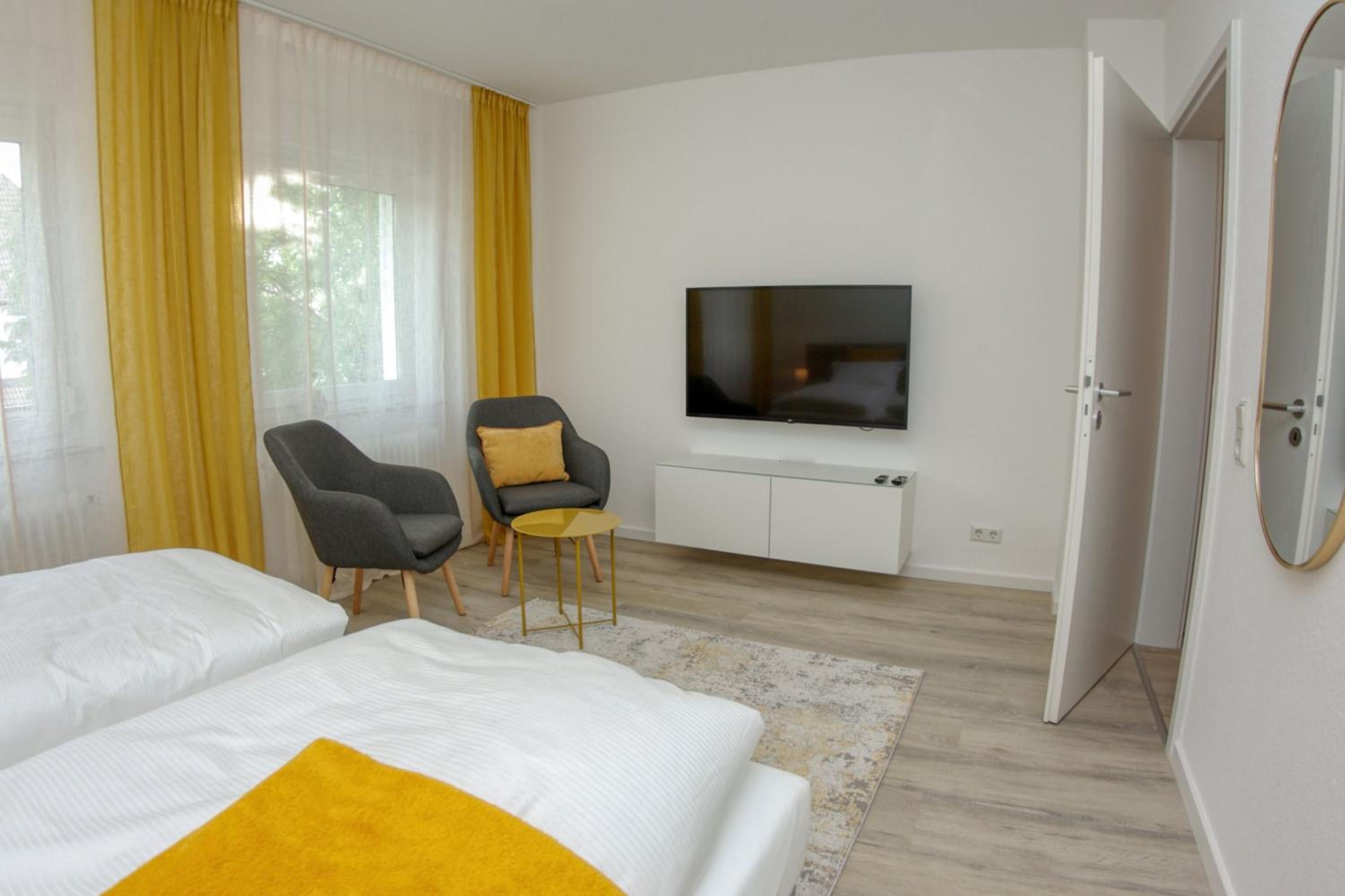 One-Bedroom Apartment with Balcony photo 1