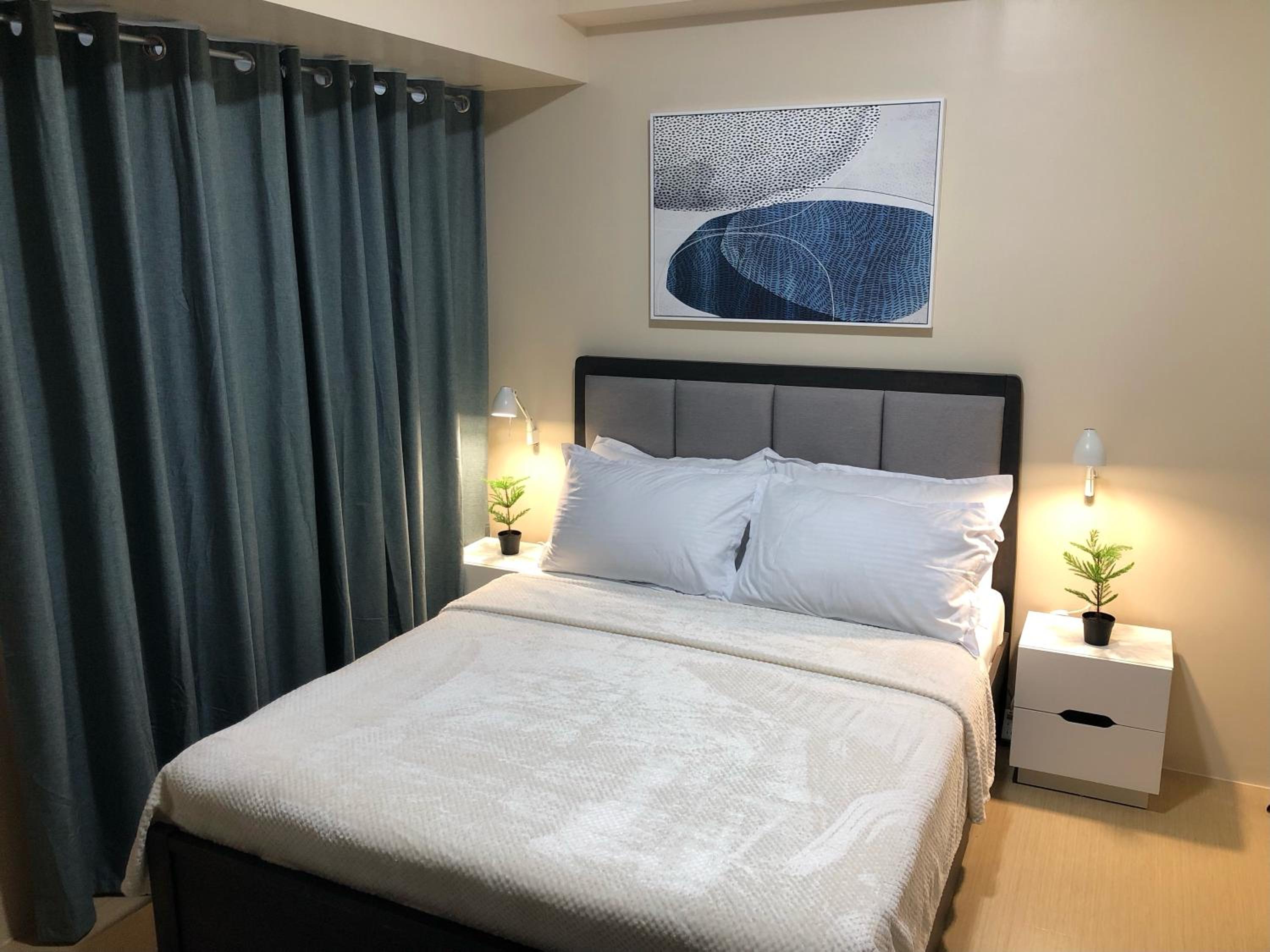 Two-Bedroom Apartment - Photo 18