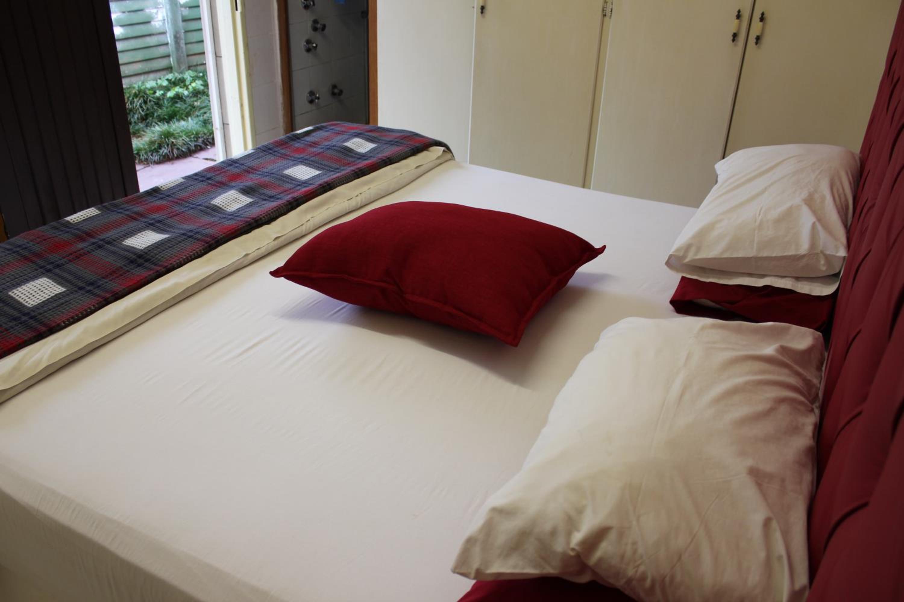 Double Room - Photo 8