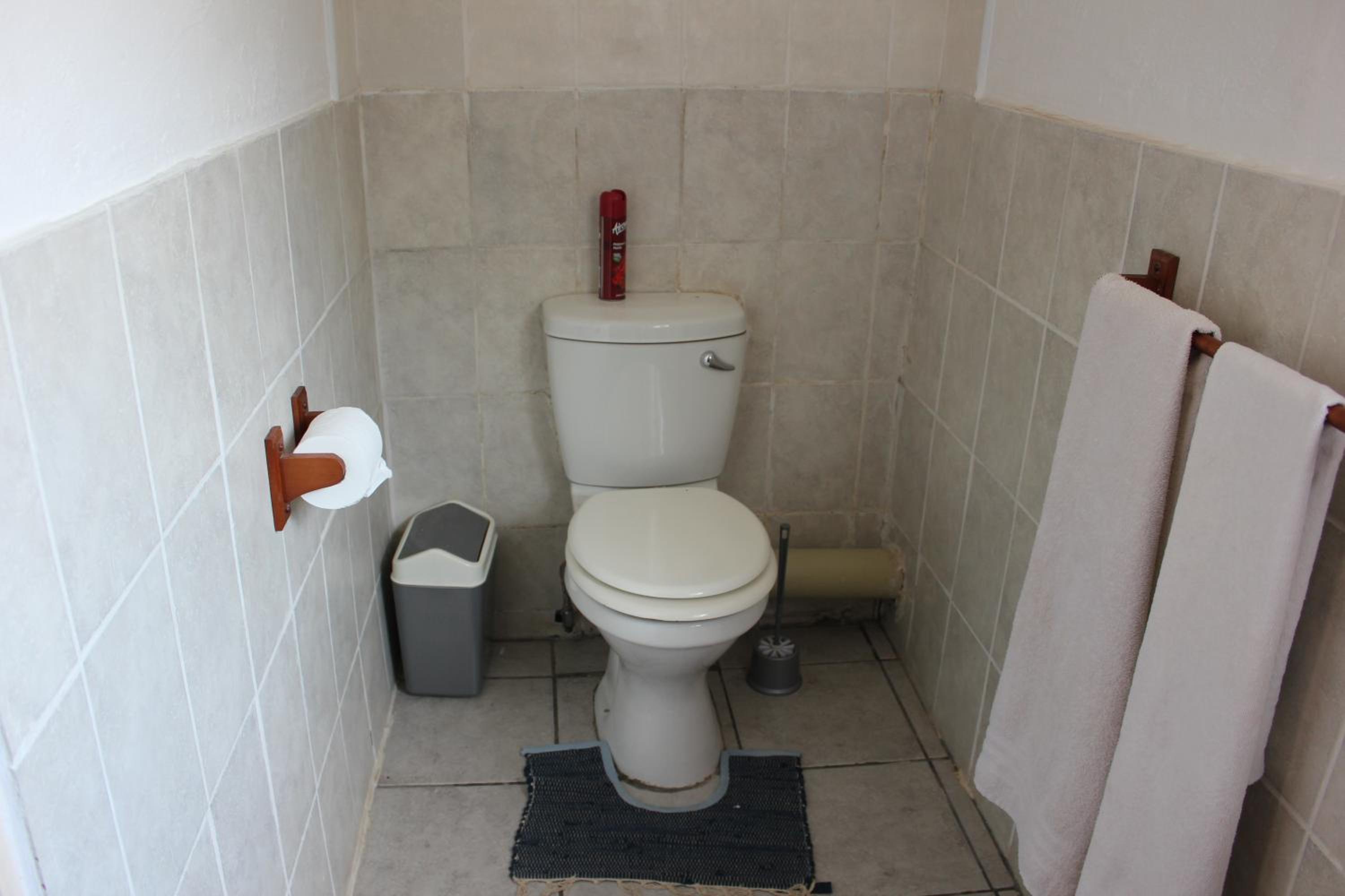 Double Room - Photo 7