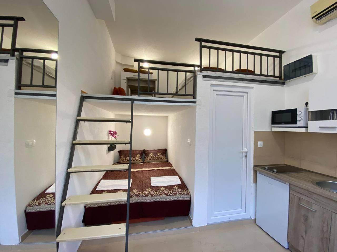 Duplex Quadruple Room