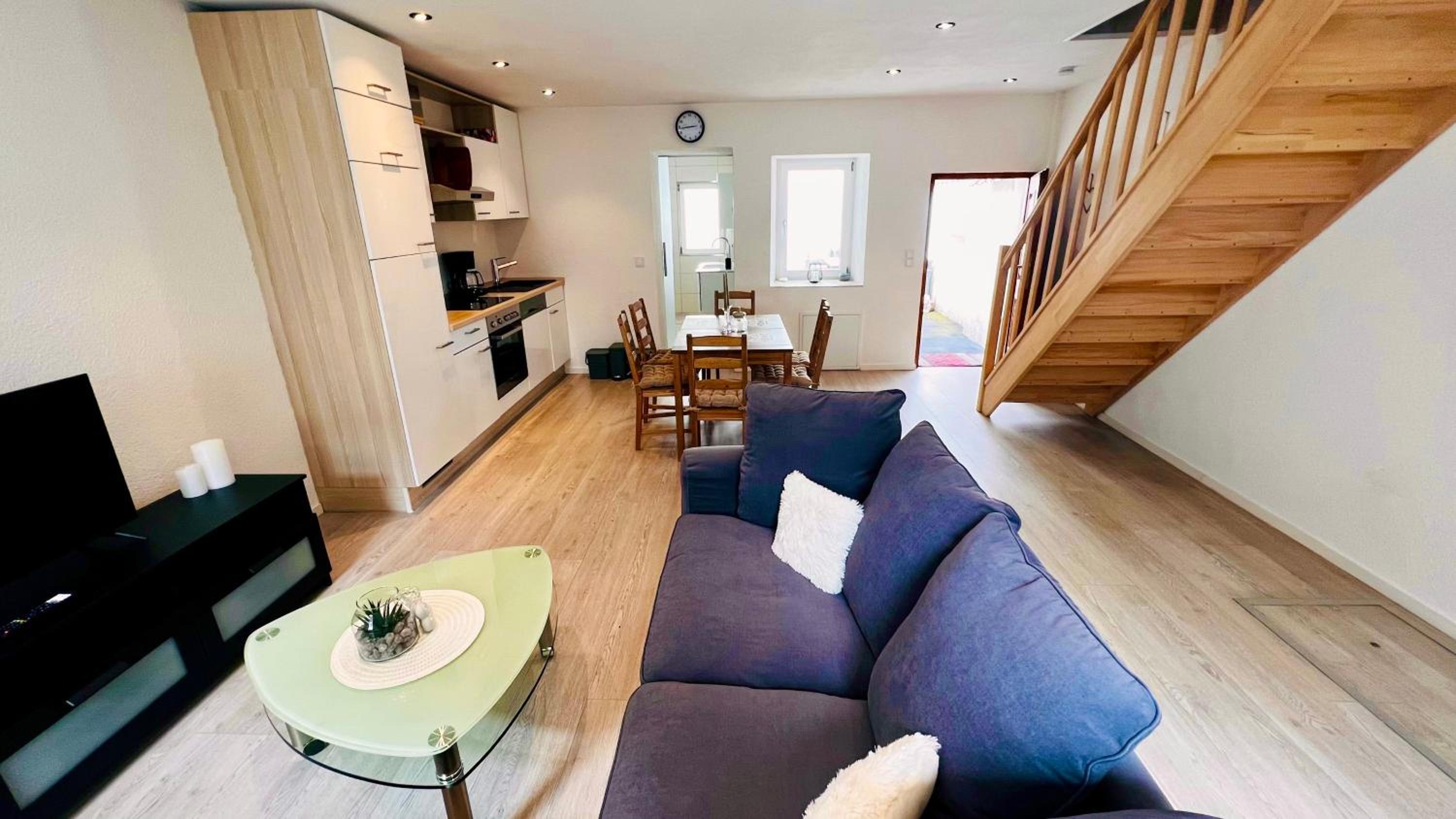 One-Bedroom House photo 1