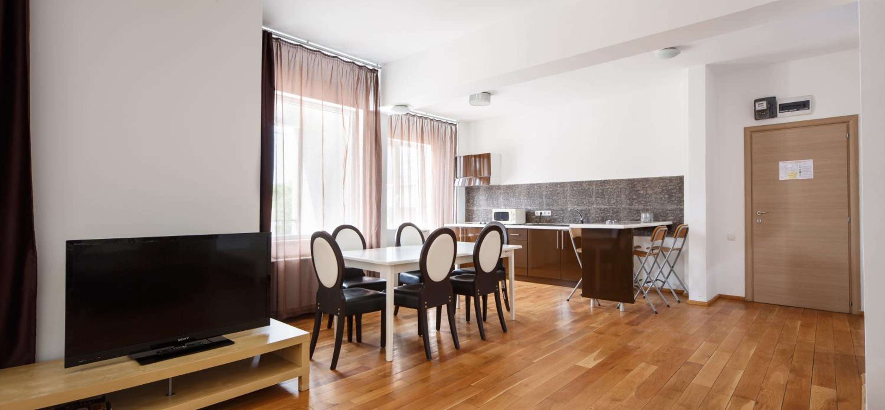 Executive Apartment - Photo 8