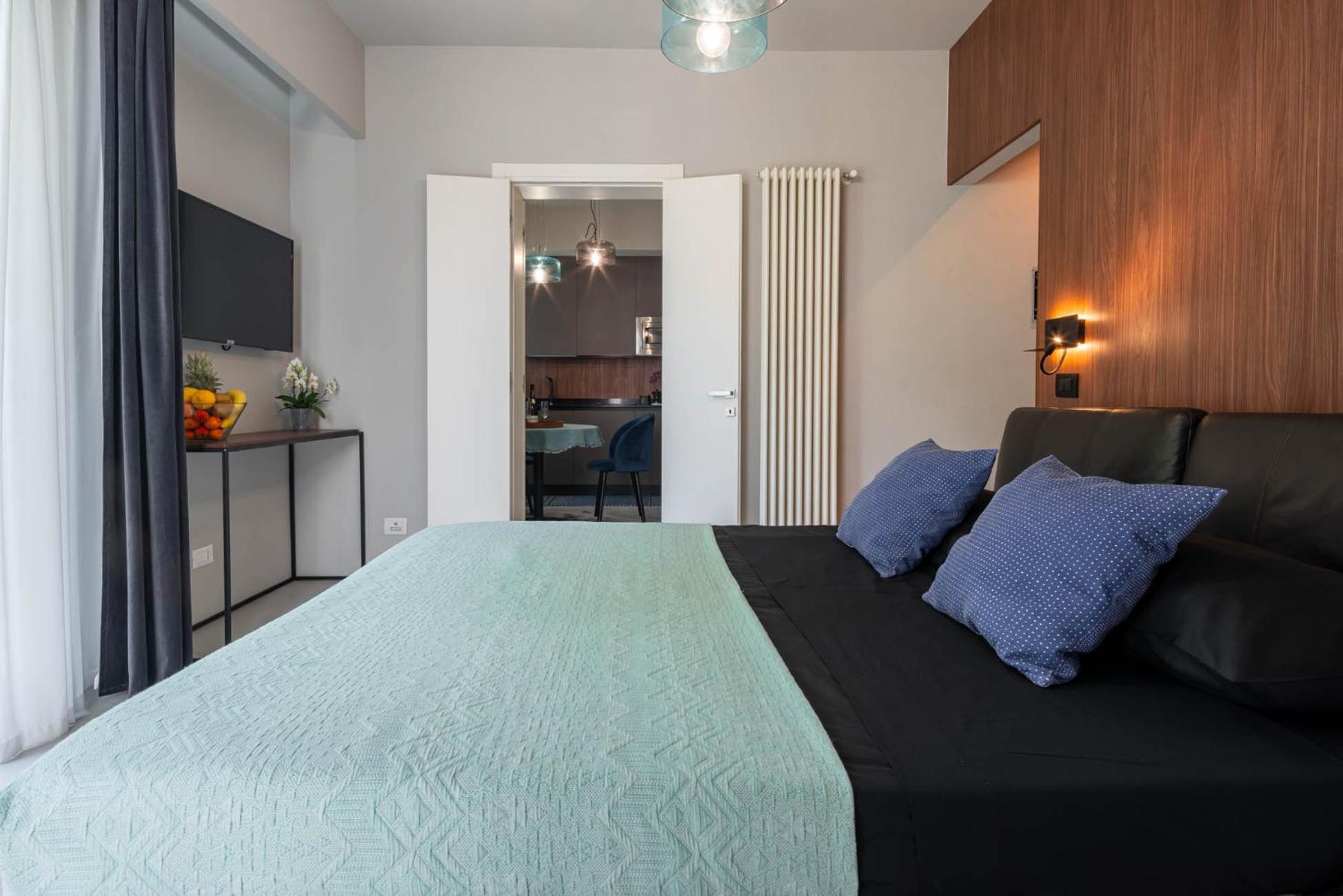 One-Bedroom Apartment - Photo 17