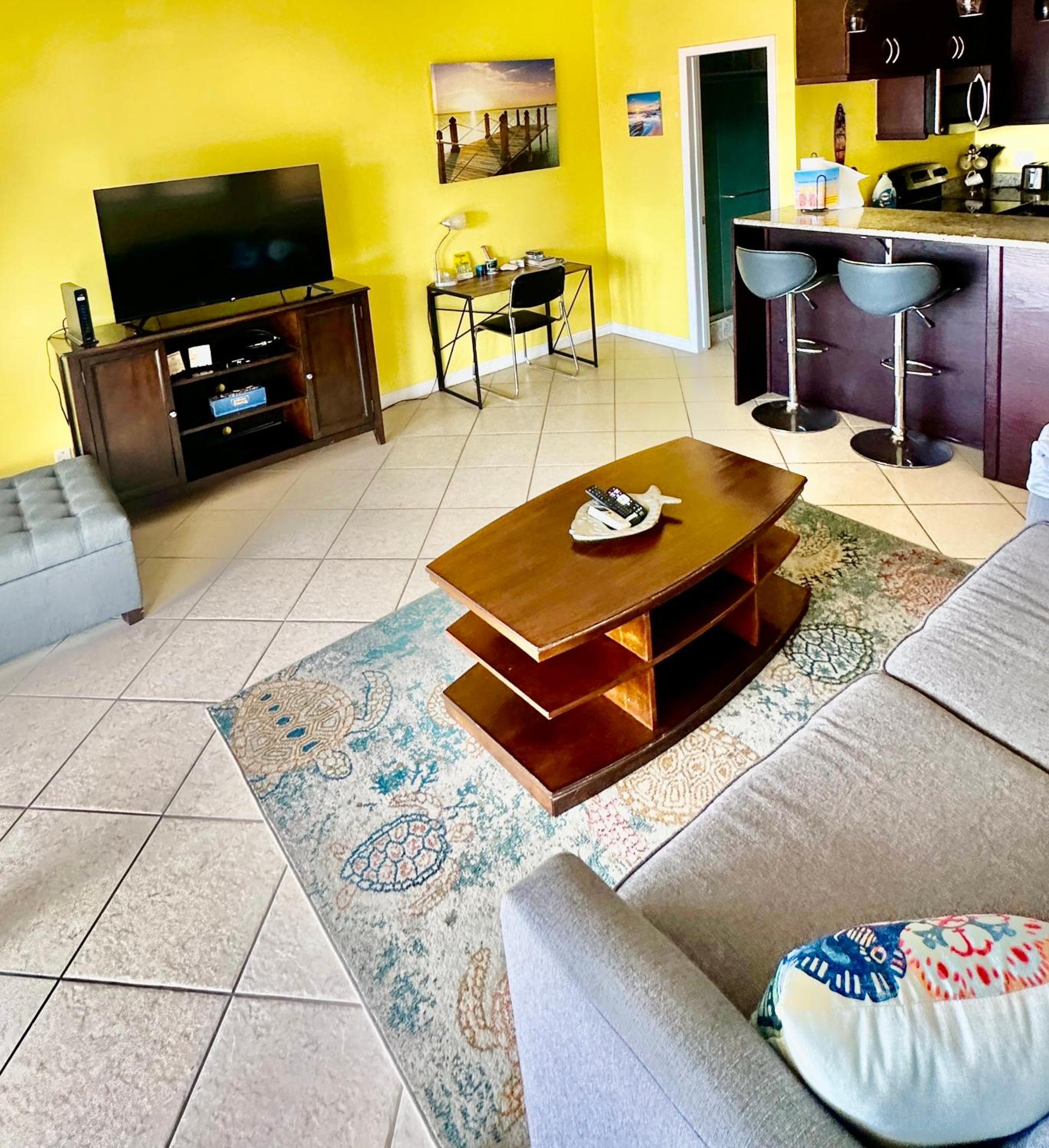 Apartment with Sea View photo 2