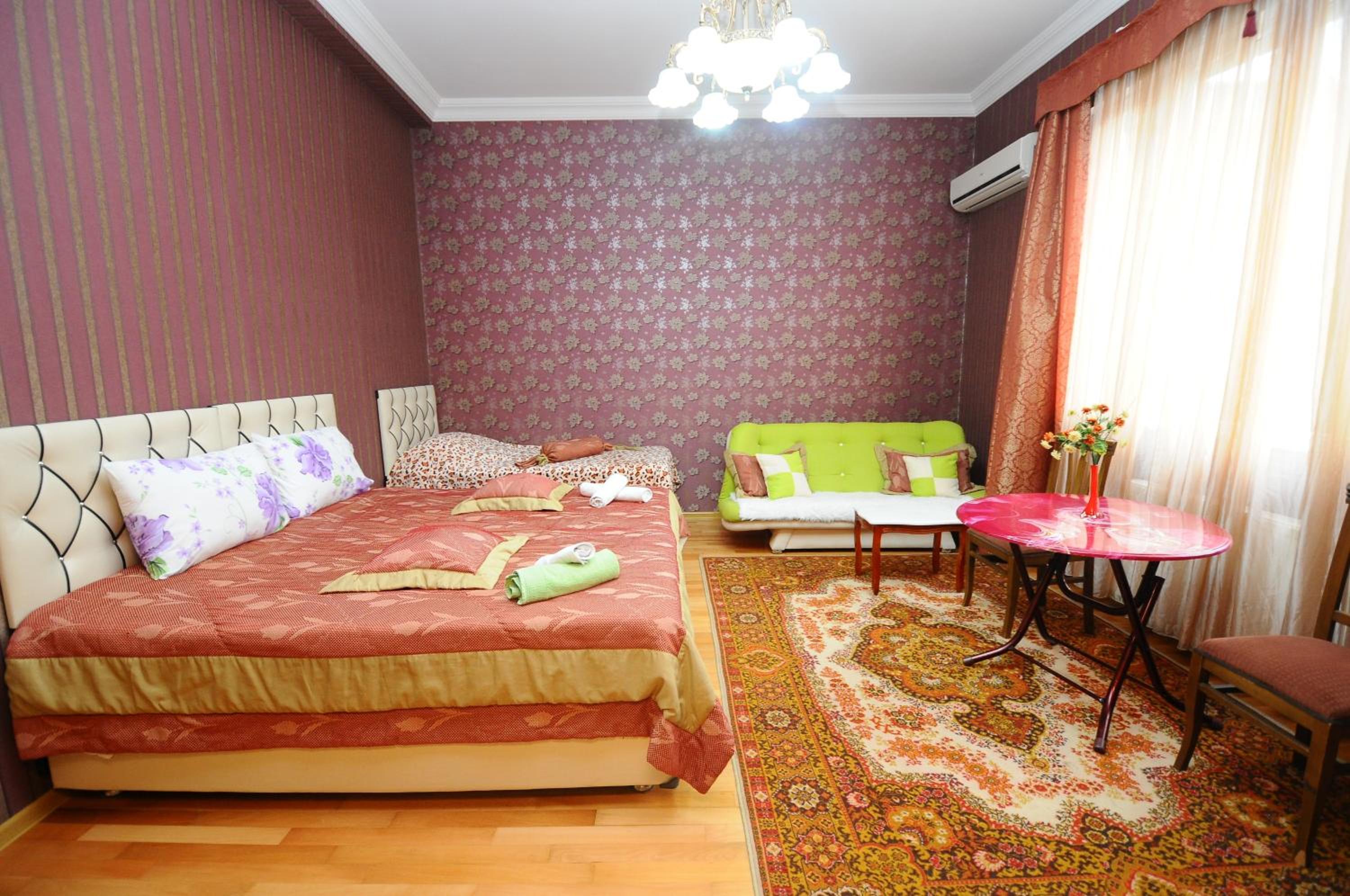 Family Room photo 1