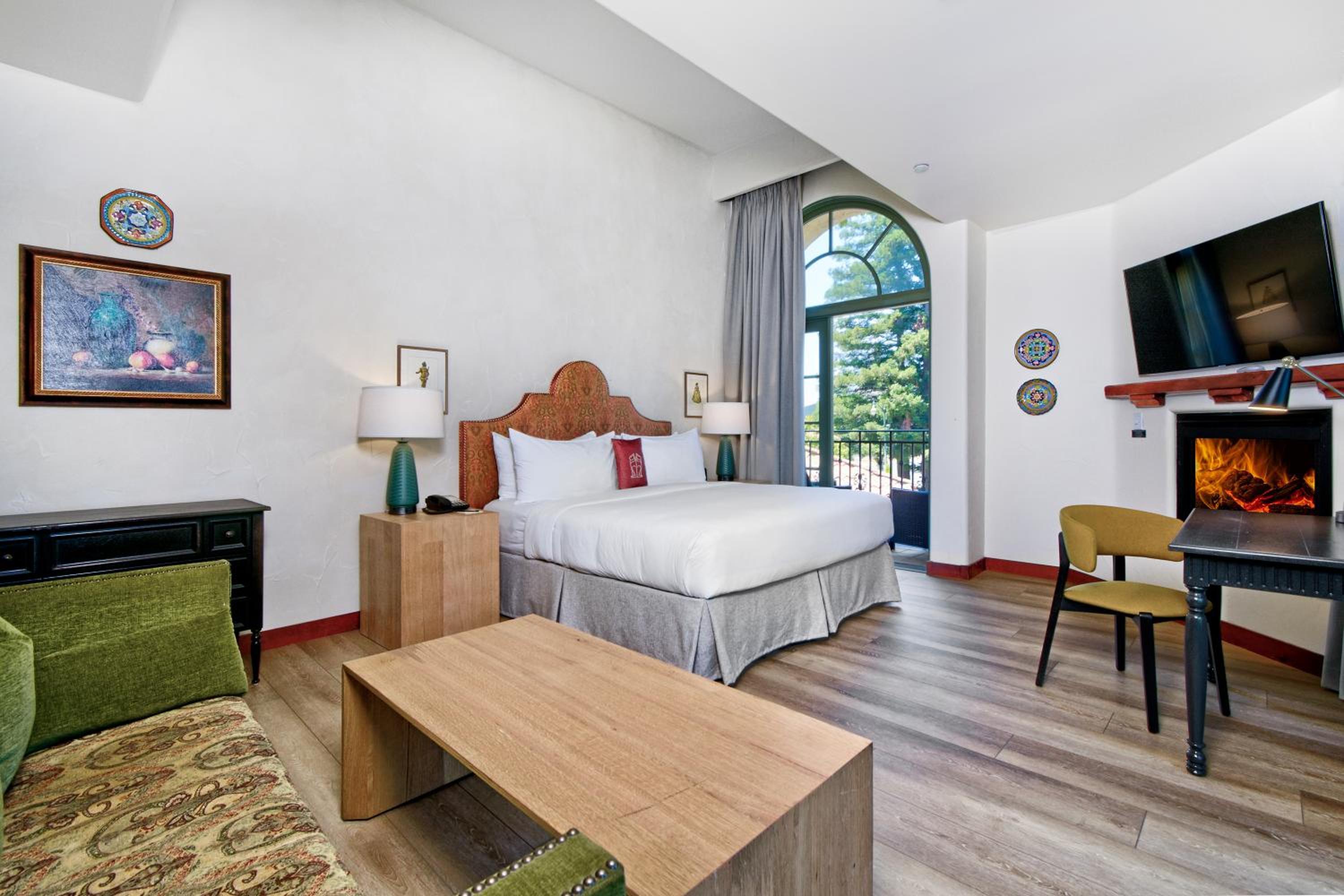 Junior Suite - Photo 1